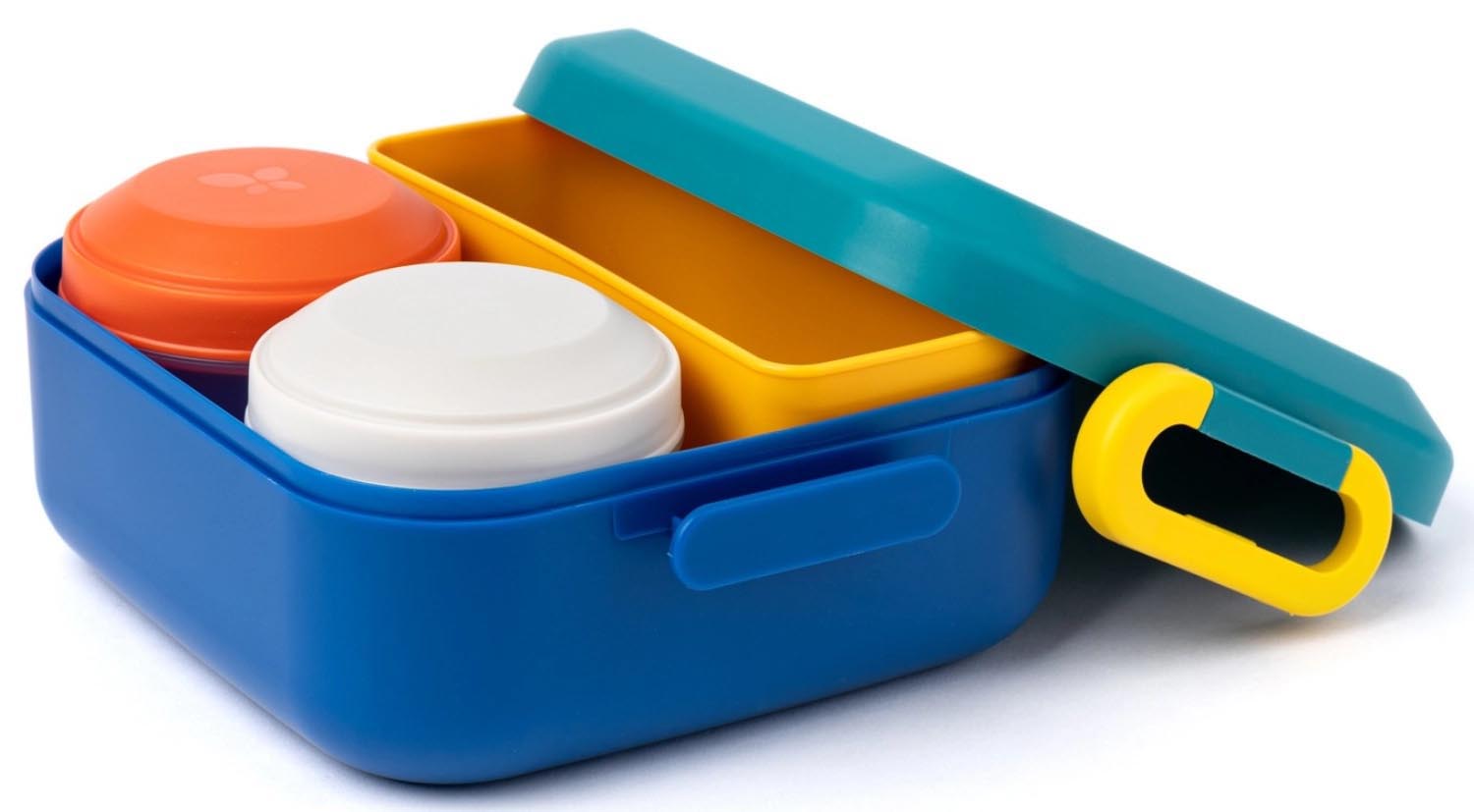 Die Rikko Lunchbox PP Midnight Lagoon von Amuse bietet eine elegante, umweltfreundliche und praktische Möglichkeit für Mahlzeiten unterwegs.