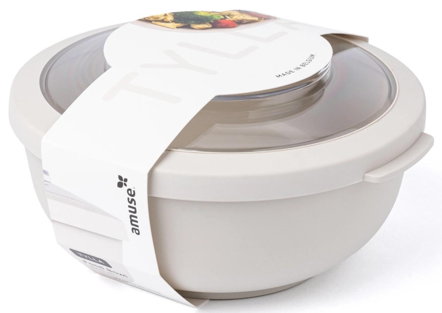 Die Tylla Bowl 1000ml von Amuse aus PP in Oat ist eine stilvolle, nachhaltige und praktische Schüssel für vielseitige Anwendungen.