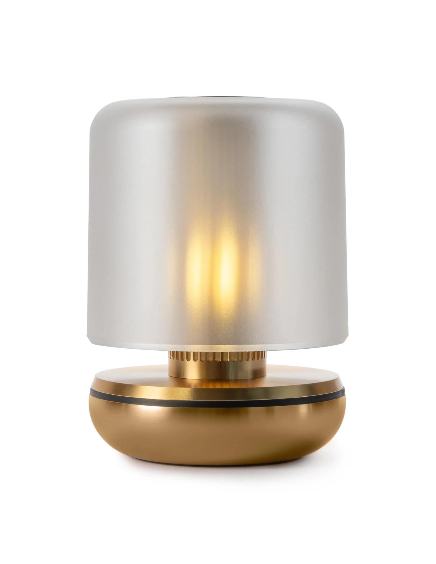 Firefly Tischlampe frosted 11.8x8.6cm gold in Gold präsentiert im Onlineshop von KAQTU Design AG. Tischleuchte ist von Humble Light