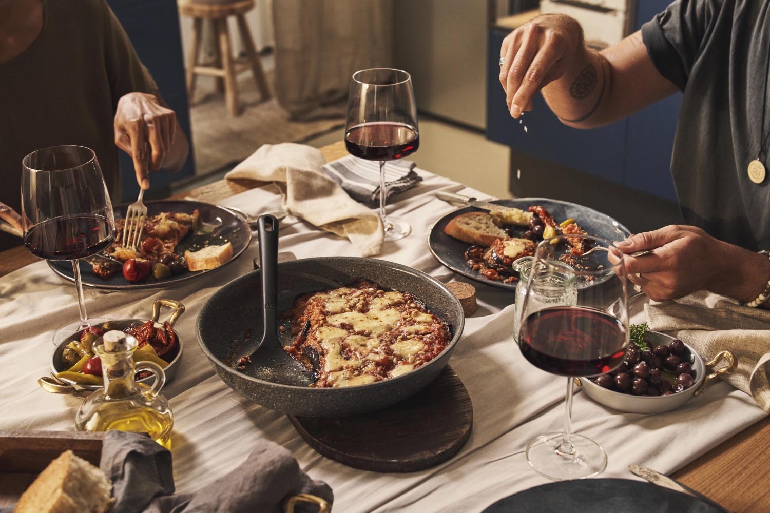 Die Ballarini Torre Bratpfanne 26cm ohne Griff überzeugt durch Langlebigkeit, Vielseitigkeit und einfache Reinigung.