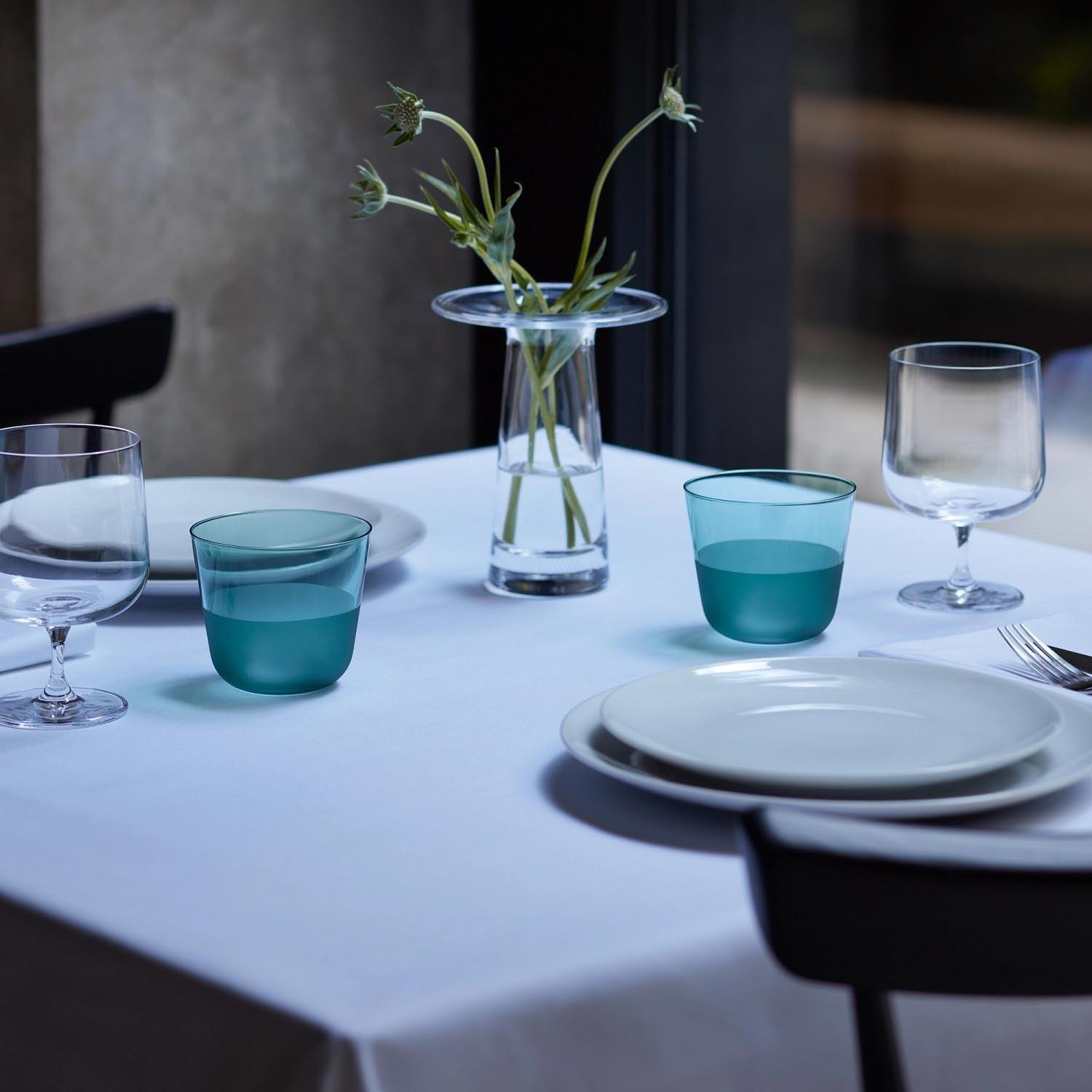 Elegantes 2er Set Trinkbecher von LSA, 260ml, in Sky Blau. Perfekt für stilvollen Genuss und Präsentation von Getränken.