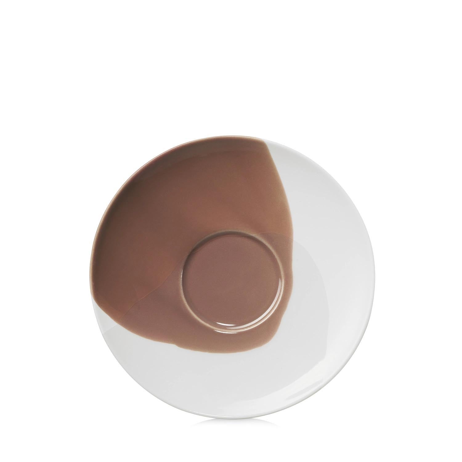 Confluence Tee Untertasse D16cm H2.2cm cognac alab. weiss in Braun präsentiert im Onlineshop von KAQTU Design AG. Espressotassen ist von Revol
