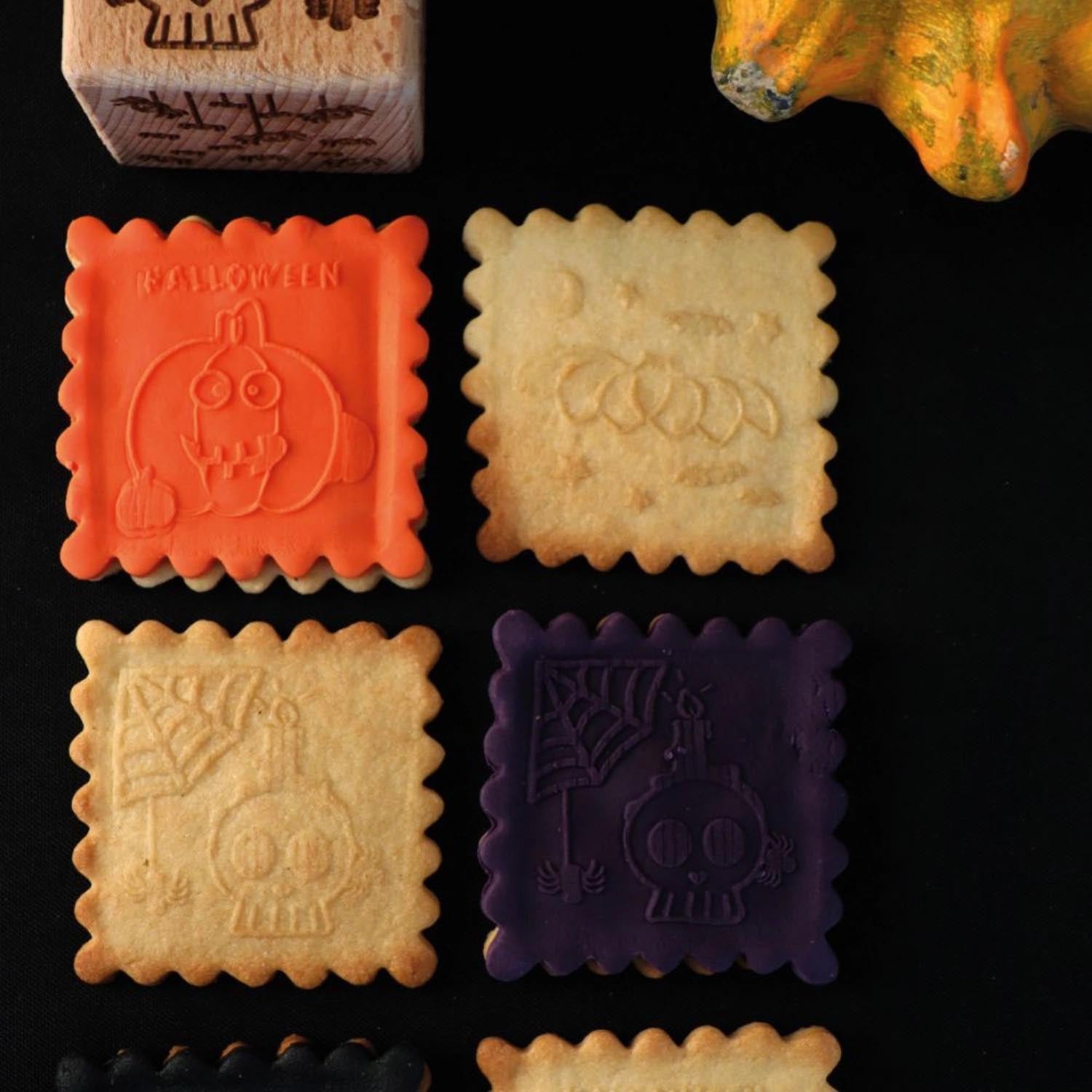 Halloween-Ausstecher mit Würfelstempel von Scrap Cooking, perfekt für schaurige Kekse und kreative Backideen zur gruseligen Jahreszeit.