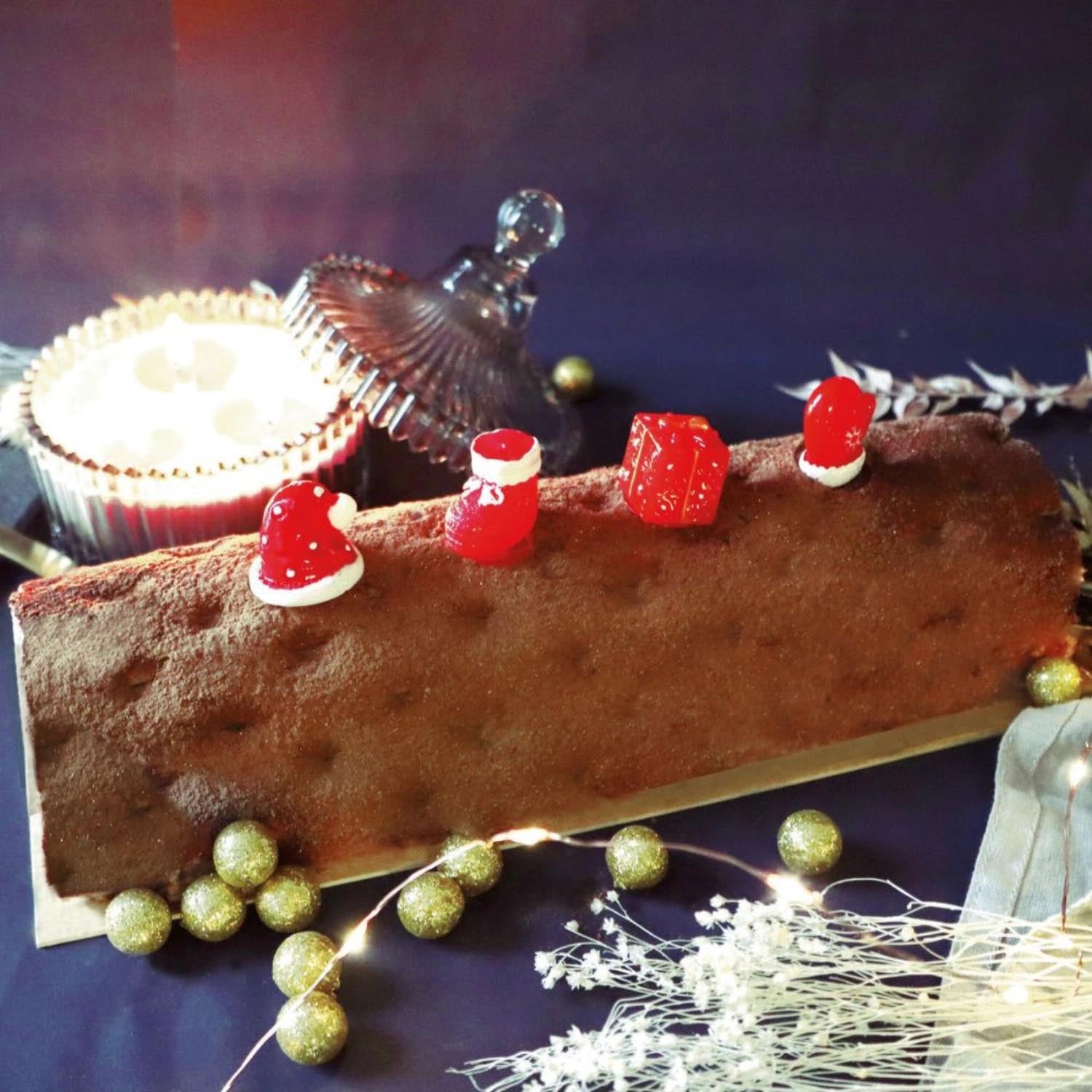 Weihnachtliches Tortendeko-Set aus Kunstharz von Scrap Cooking, 4 Handschuhe, perfekt für festliche Kuchen und kreative Backideen.