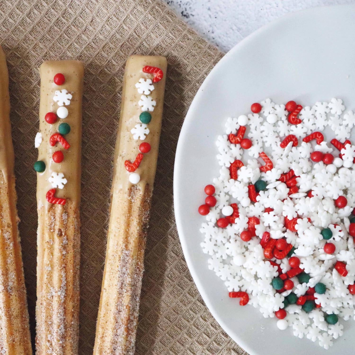 Weihnachtliche Zuckerstreusel von Scrap Cooking, 46g, ideal für kreative Dekorationen auf Plätzchen, Kuchen und Desserts.