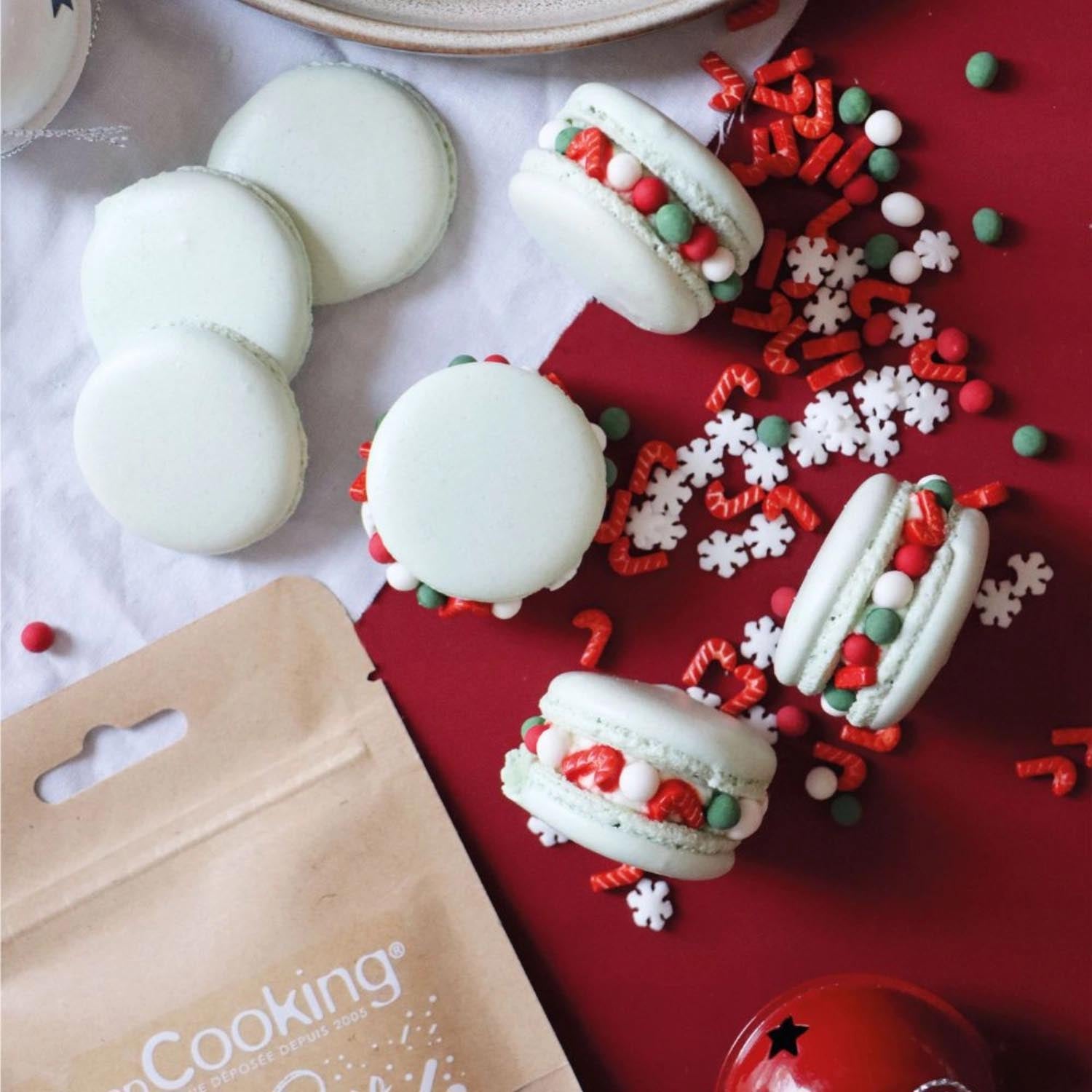 Weihnachtliche Zuckerstreusel von Scrap Cooking, 46g, ideal zum Verzieren von Plätzchen, Torten und Desserts in der Weihnachtszeit.