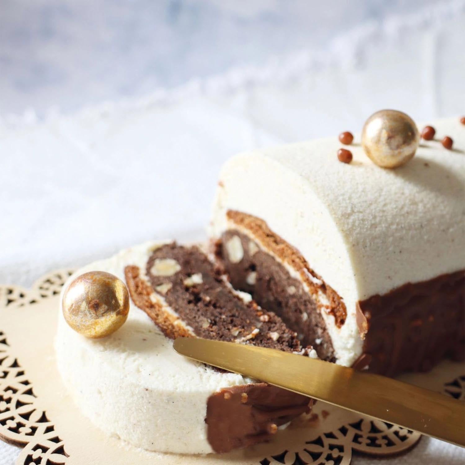 Goldene Schoko-Perlen XXL von Scrap Cooking, 55g. Ideal für kreative Dessertdekorationen. Eleganter Glanz und unwiderstehlicher Genuss.