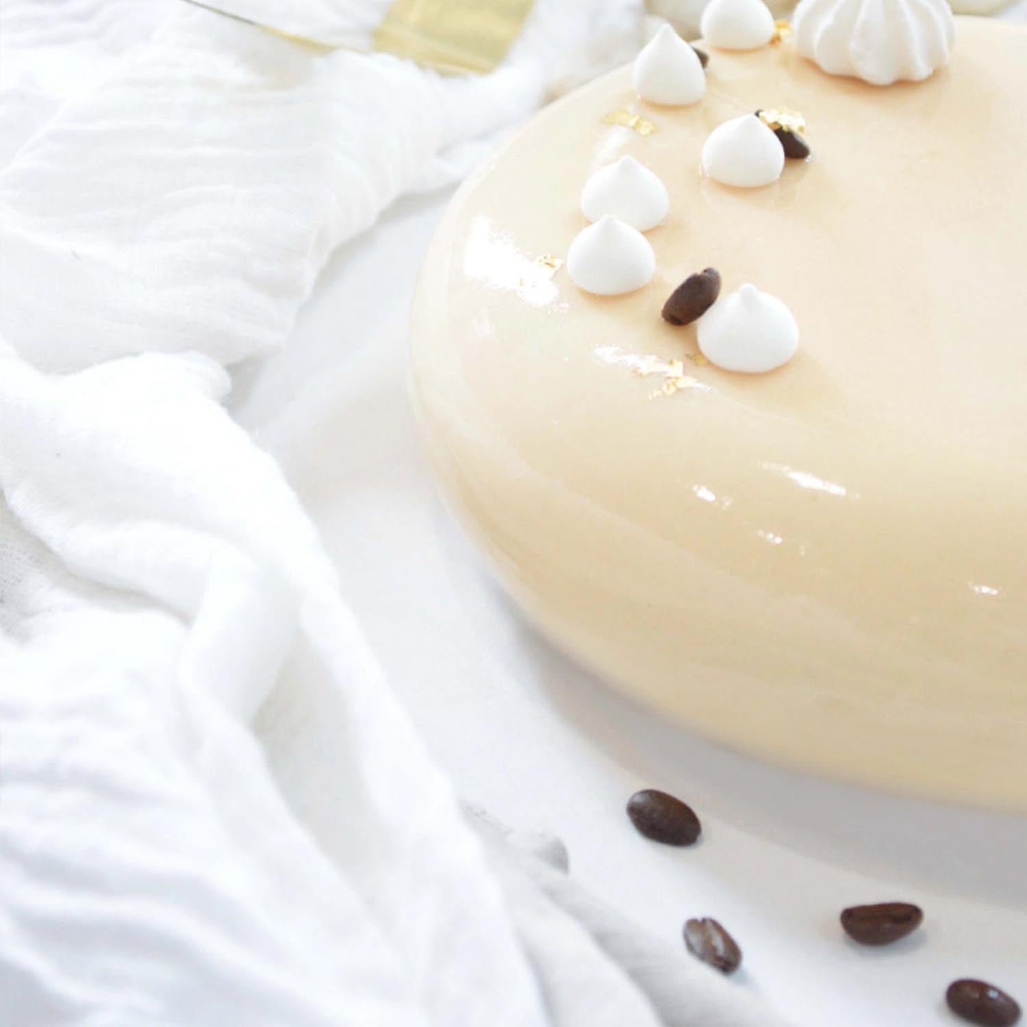 Geröstete Kaffeebohnen in feiner Schokoladenhülle, 80g. Ein Genuss für Liebhaber von Kaffee und Schokolade.