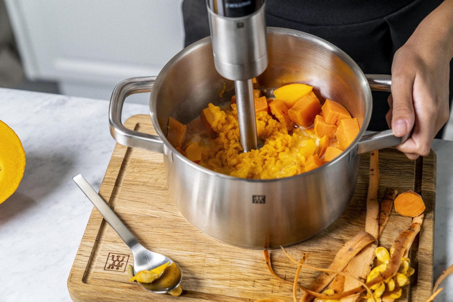 Robuster Enfinigy Kartoffelstampfer-Aufsatz von Zwilling, perfekt für cremiges Püree, langlebig und einfach zu reinigen.