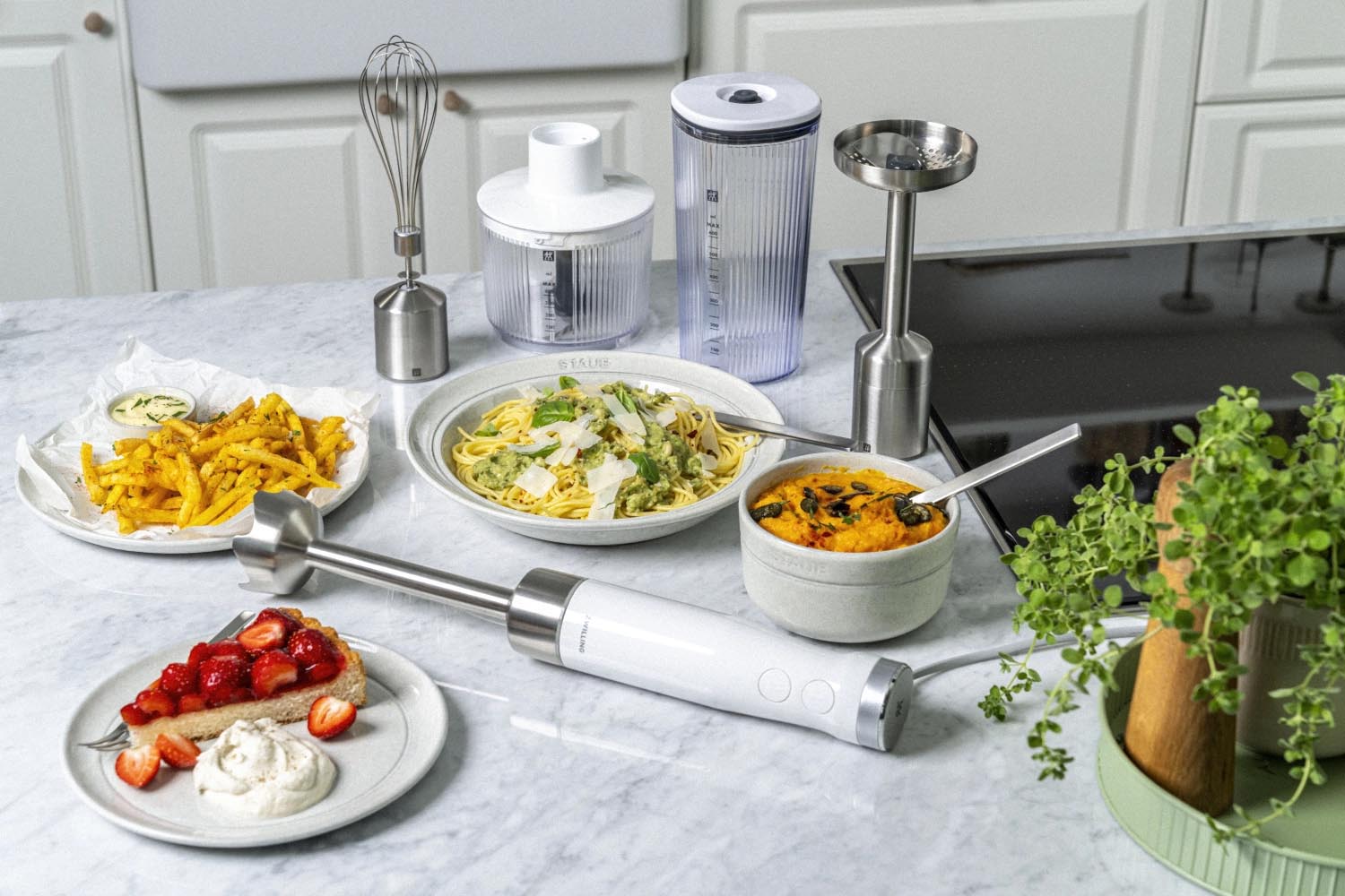 Hochwertiger Enfinigy Kartoffelstampfer-Aufsatz von Zwilling, ideal für feines Püree, robust, pflegeleicht und langlebig.