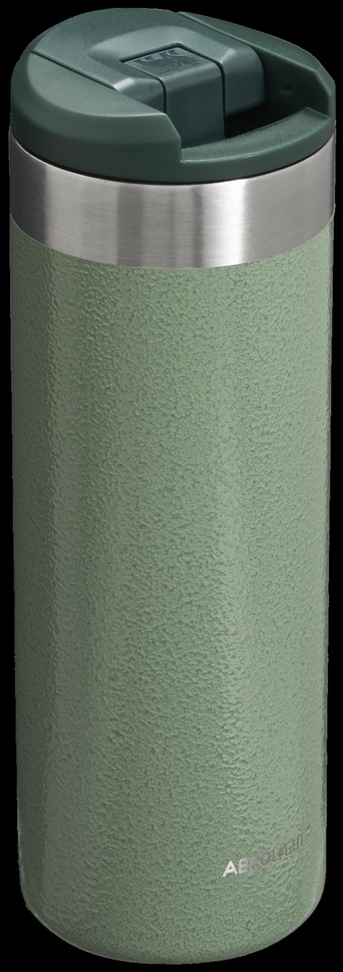 Der AeroLight Transit Mug 0.47l in Hammertone Green von Stanley ist ein leichter, robuster und isolierter Becher für unterwegs.