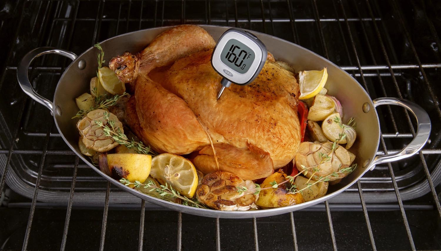 Das OXO Good Grips Digitalthermometer misst präzise Temperaturen bis 90°C, ideal für Grill und Ofen, für perfekte Garergebnisse.