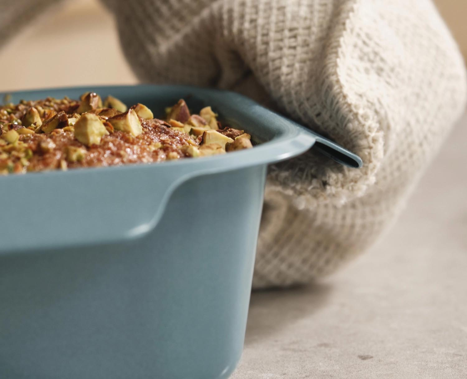 Joseph Joseph Nest Bake Backform 19x30x7cm, antihaftbeschichtet, langlebig, einfach zu reinigen, ideal für Kuchen und Backfreunde.