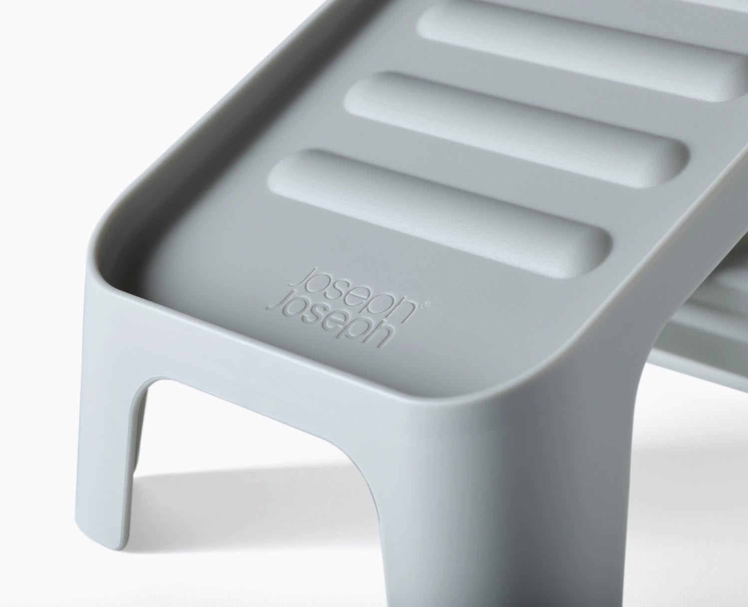 6er-Set Schuhcaddy von Joseph Joseph, aus langlebigem PP in ecru, perfekt für kompakte und ordentliche Schuhorganisation.