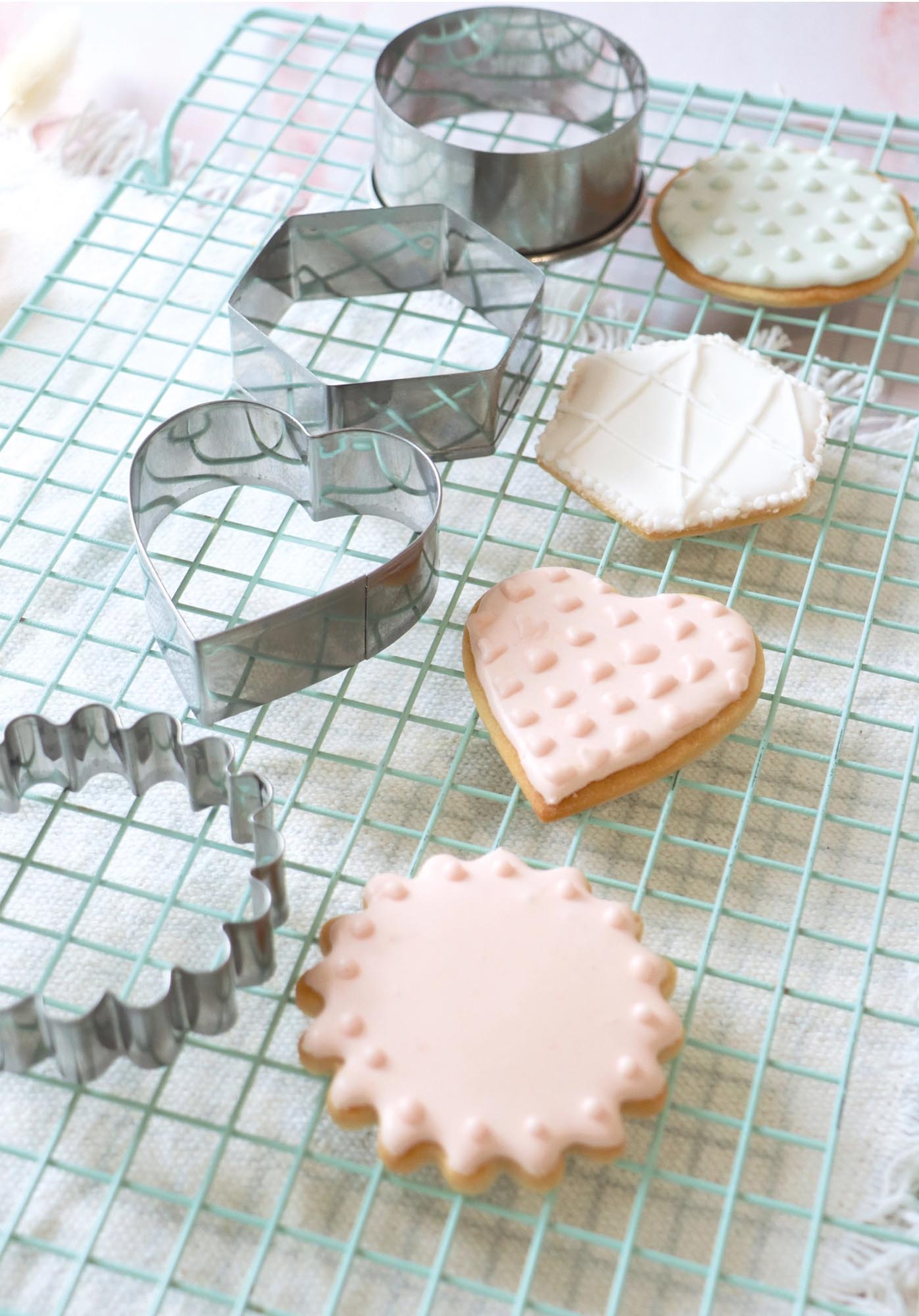 4-teiliges Ausstecher-Set aus Edelstahl von Scrap Cooking, ideal für kreative Backideen und präzise Formen in der Küche.