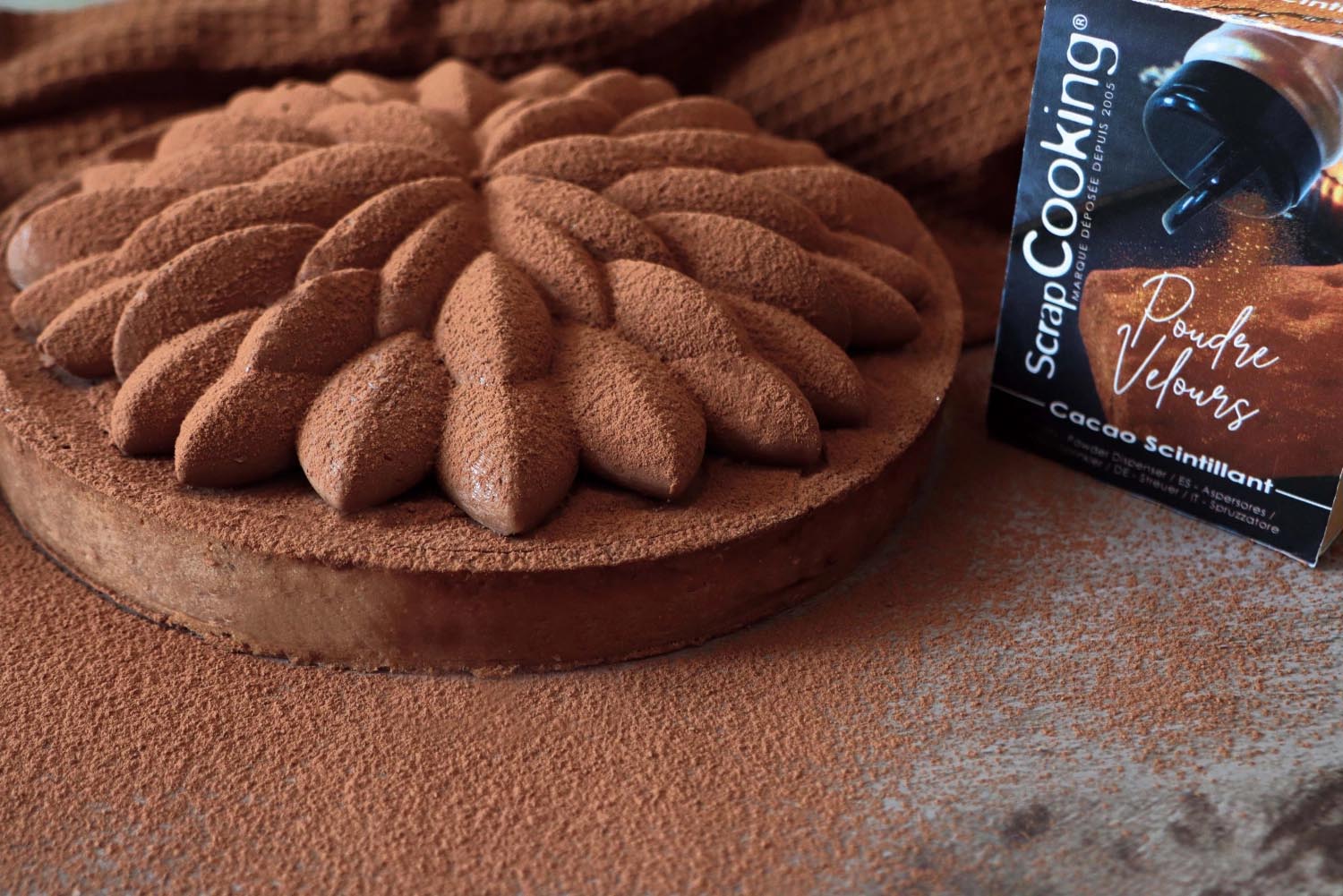 Silikon-Backform Saint Honoré, 20 cm, perfekt für originelle Tortendekorationen und gleichmässige Backergebnisse, von Scrap Cooking.