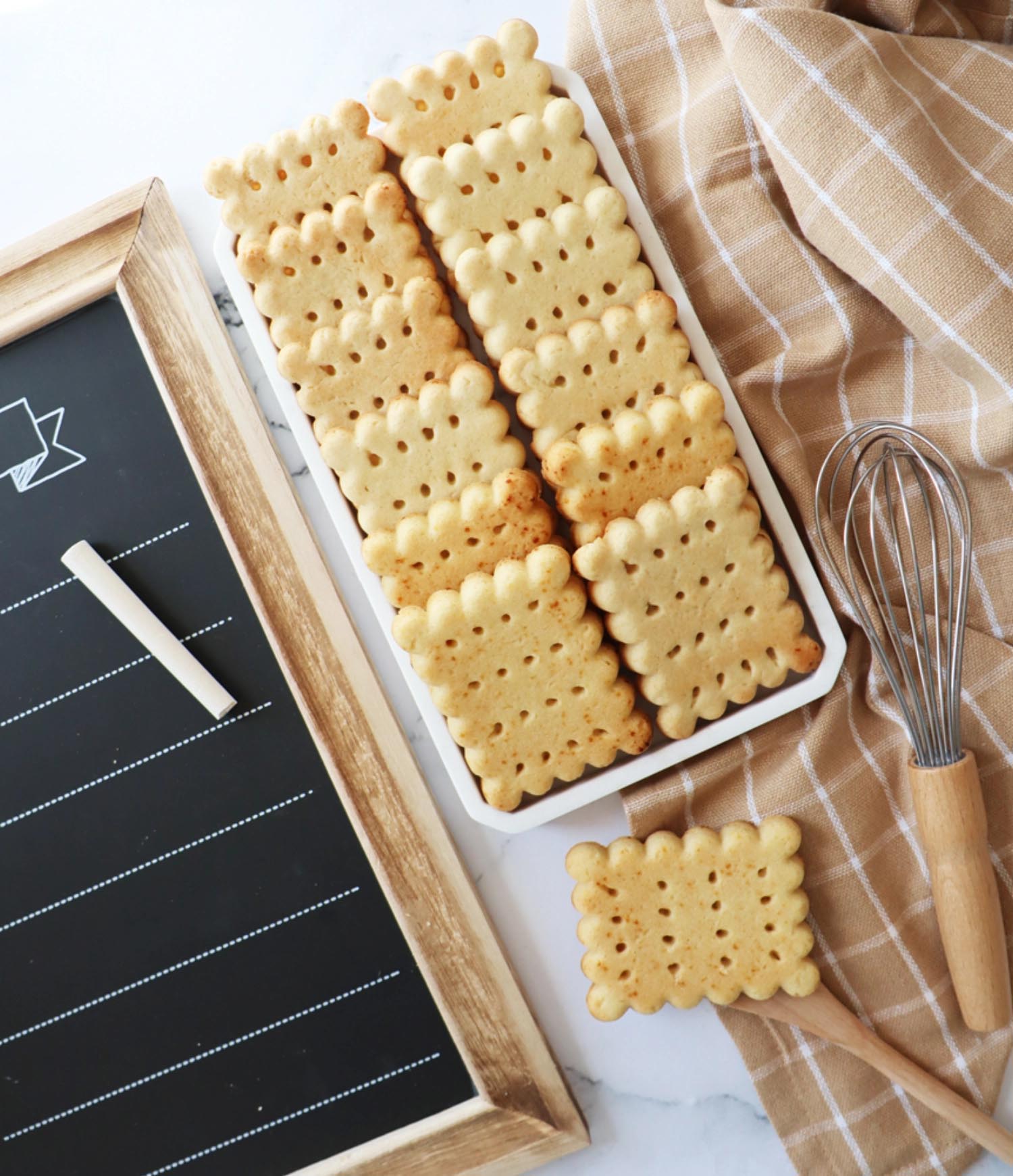 Silikonform für 8 Petit Beurre Kekse, perfekt für kreatives Backen. Antihaftend, langlebig und leicht zu reinigen.