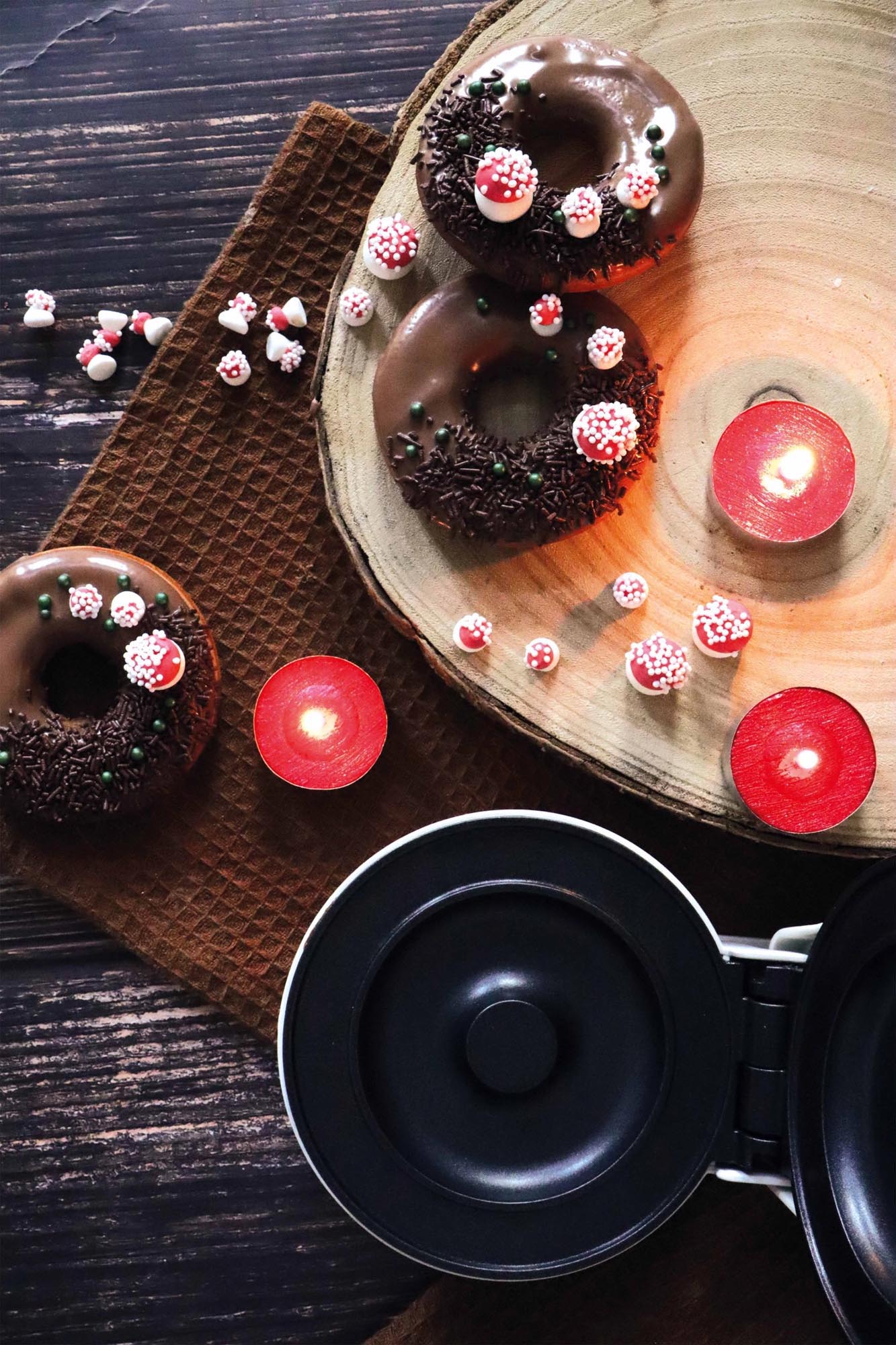 Entdecken Sie die Mini Donut Factory von Scrap Cooking – Ihr perfekter Begleiter für die Zubereitung köstlicher Mini-Donuts in Ihrer Küche!