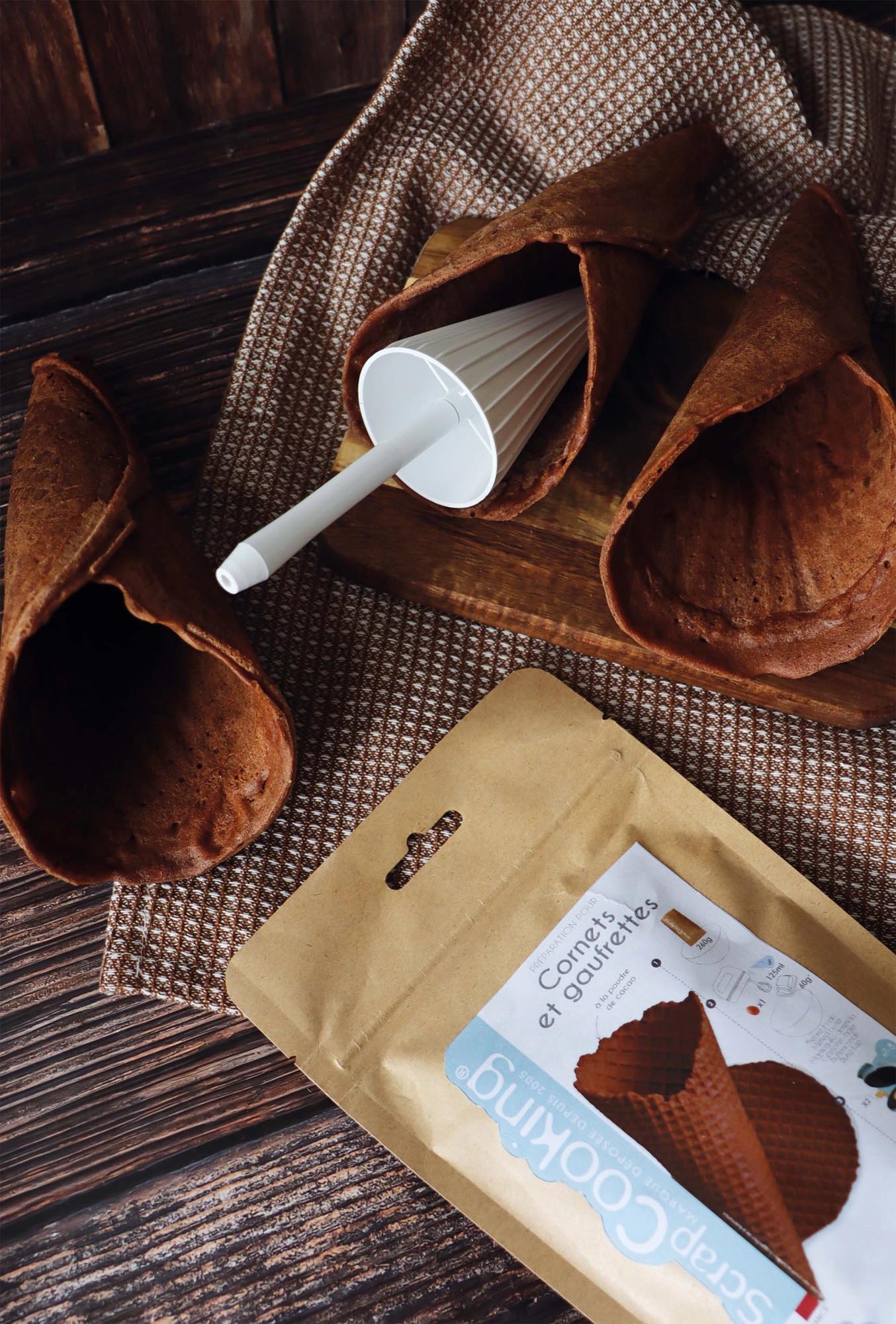 Fertigmischung für Schokoladenwaffeln von Scrap Cooking, 260g: Einfach zuzubereiten, ideal für schokoladige Desserts und Genuss.