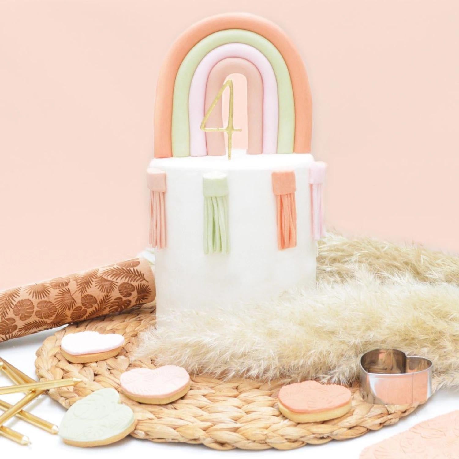 Weisser Rollfondant von Scrap Cooking, 400g. Perfekt für kreative Tortendekorationen und Backprojekte. Einfach zu verarbeiten.