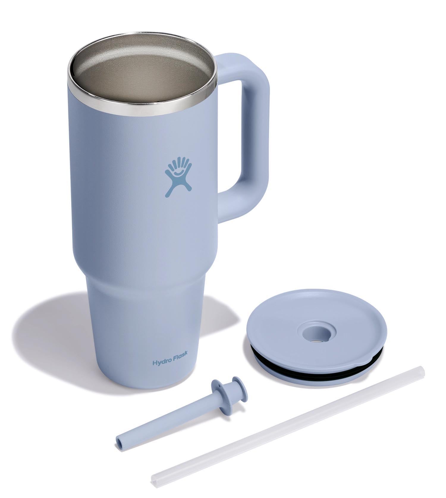 Stylischer 1180ml Reisebecher mit Trinkhalm im angesagten Surf-Look von Hydro Flask, ideal für unterwegs und für erfrischende Getränke.