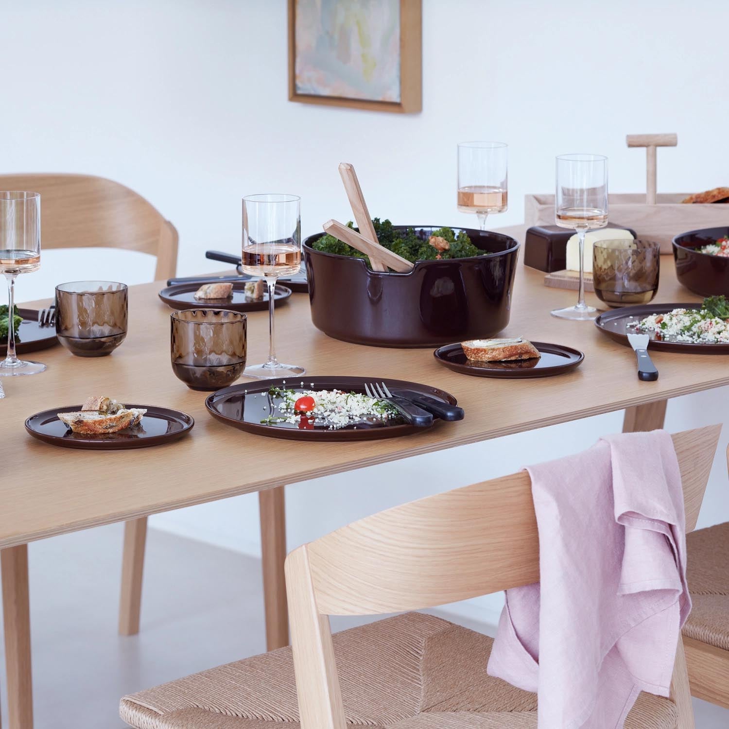 Stilvolle Glasdose mit Deckel aus Eschenholz in Mocha, 8,5 cm hoch, perfekt für dekorative und praktische Aufbewahrung.