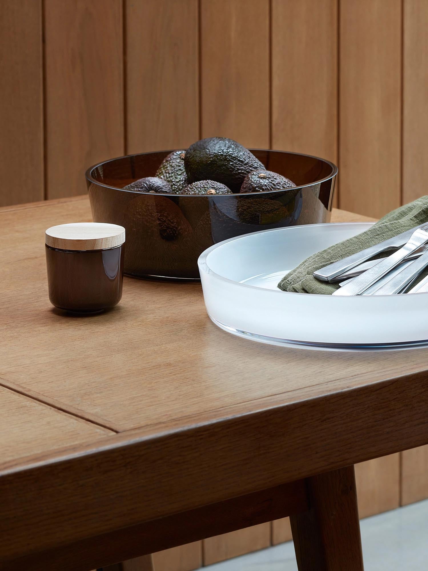 Elegante Glasdose mit Esche-Deckel in Mocha, 8,5 cm hoch, ideal für stilvolle Aufbewahrung und Dekoration.