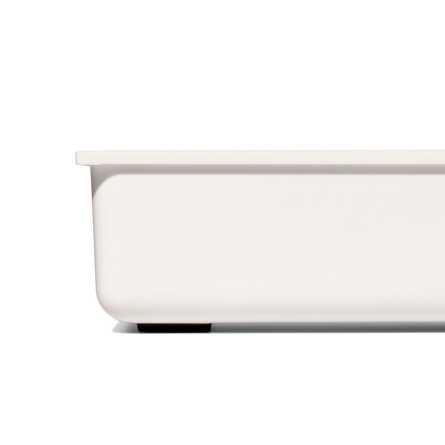 Kompakter OXO Messerorganizer für Schubladen, ideal für sichere und ordentliche Aufbewahrung Ihrer Küchenmesser.