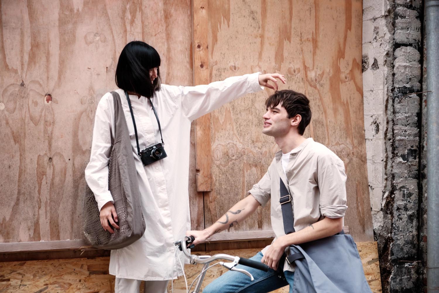 Nachhaltige Netztasche aus Bio-Baumwolle in Dunkelgrün, 44x15x45cm, perfekt für umweltbewusste Einkäufe und vielseitige Nutzung.