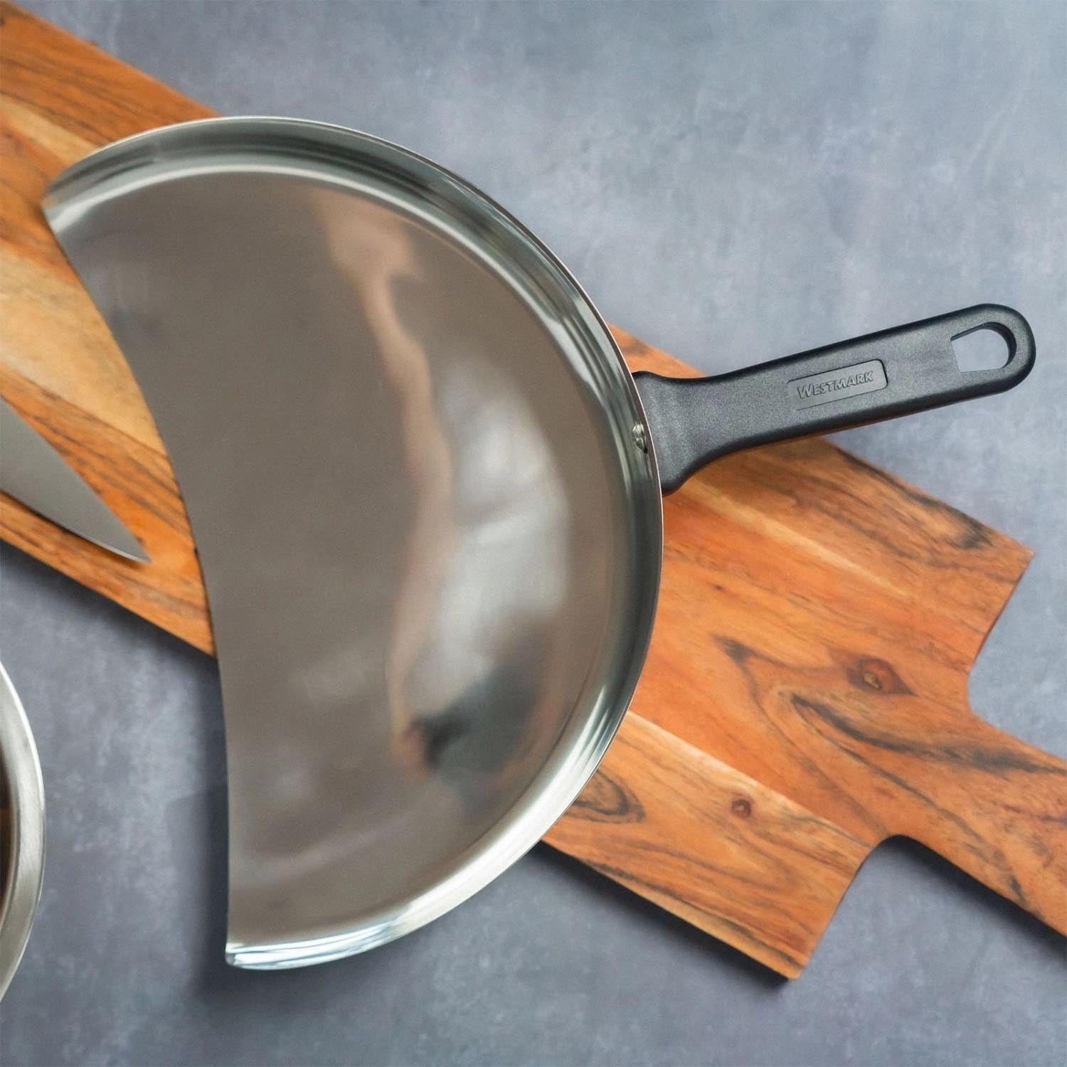 Die robuste Westmark Master Line Schaufel ist perfekt zum Servieren von Döner und Gyros, ergonomisch und langlebig.