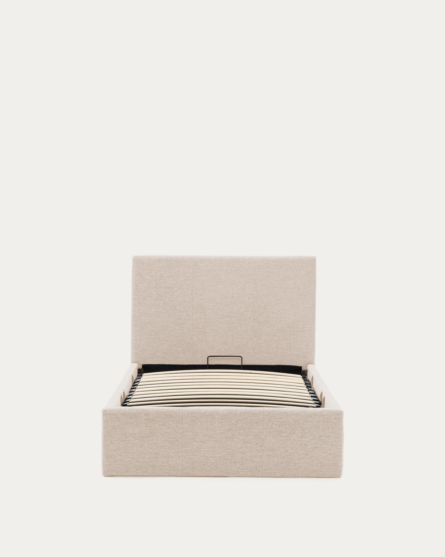 Entdecken Sie das stilvolle Bett Nahiri in beiger Chenille mit praktischem Bettkasten. Perfekt für Matratzen 90 x 200 cm und ideal für platzsparende Lösungen!