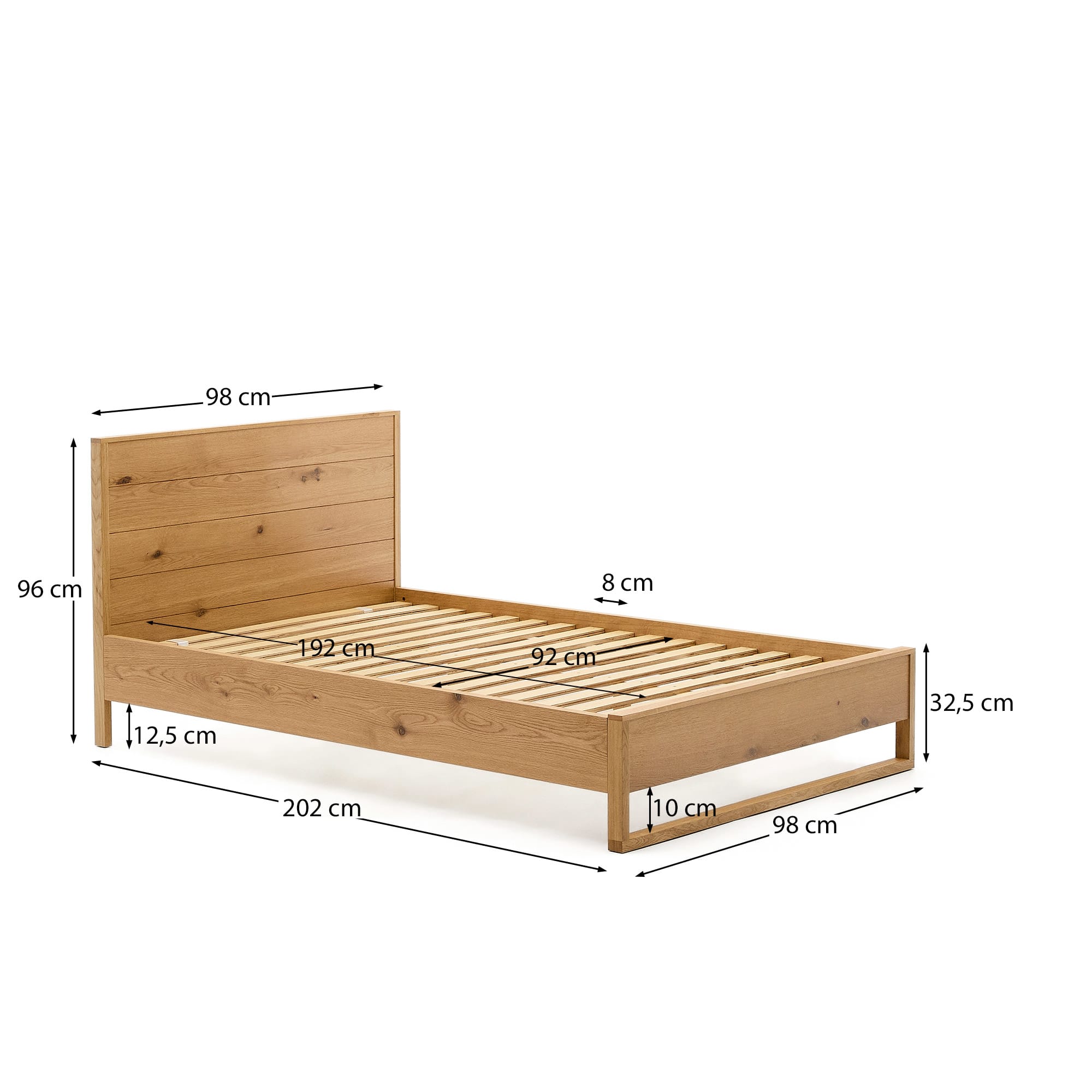 Erleben Sie das stilvolle Bett Alguema aus hochwertigem Eichenfurnier. Ideal für eine 90 x 190 cm Matratze, vereint es Eleganz und Komfort.