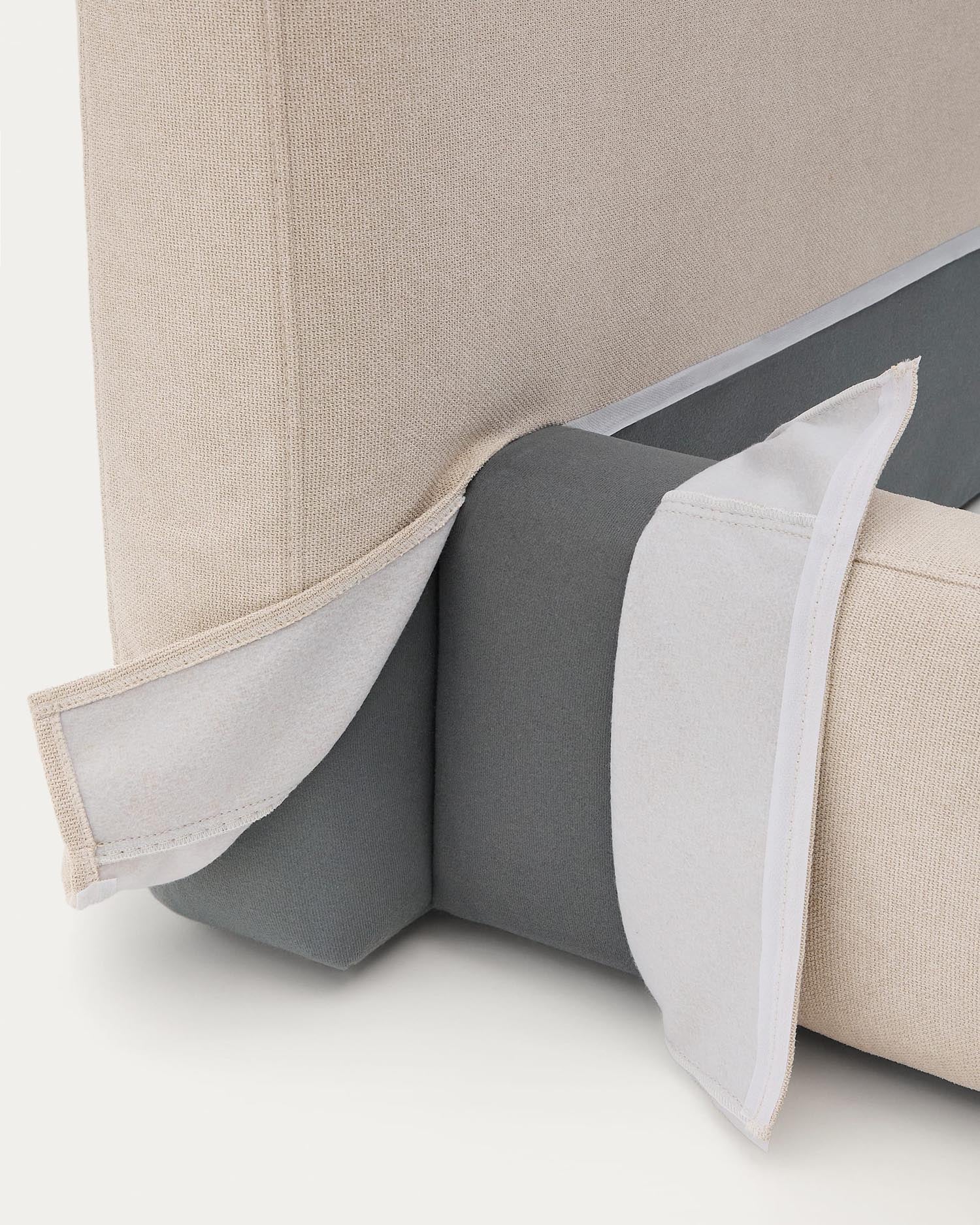 Stilvolles, abziehbares Bett Blok in Beige für 180x200 cm Matratzen. Komfortabel, langlebig und umweltfreundlich von Kave Home.