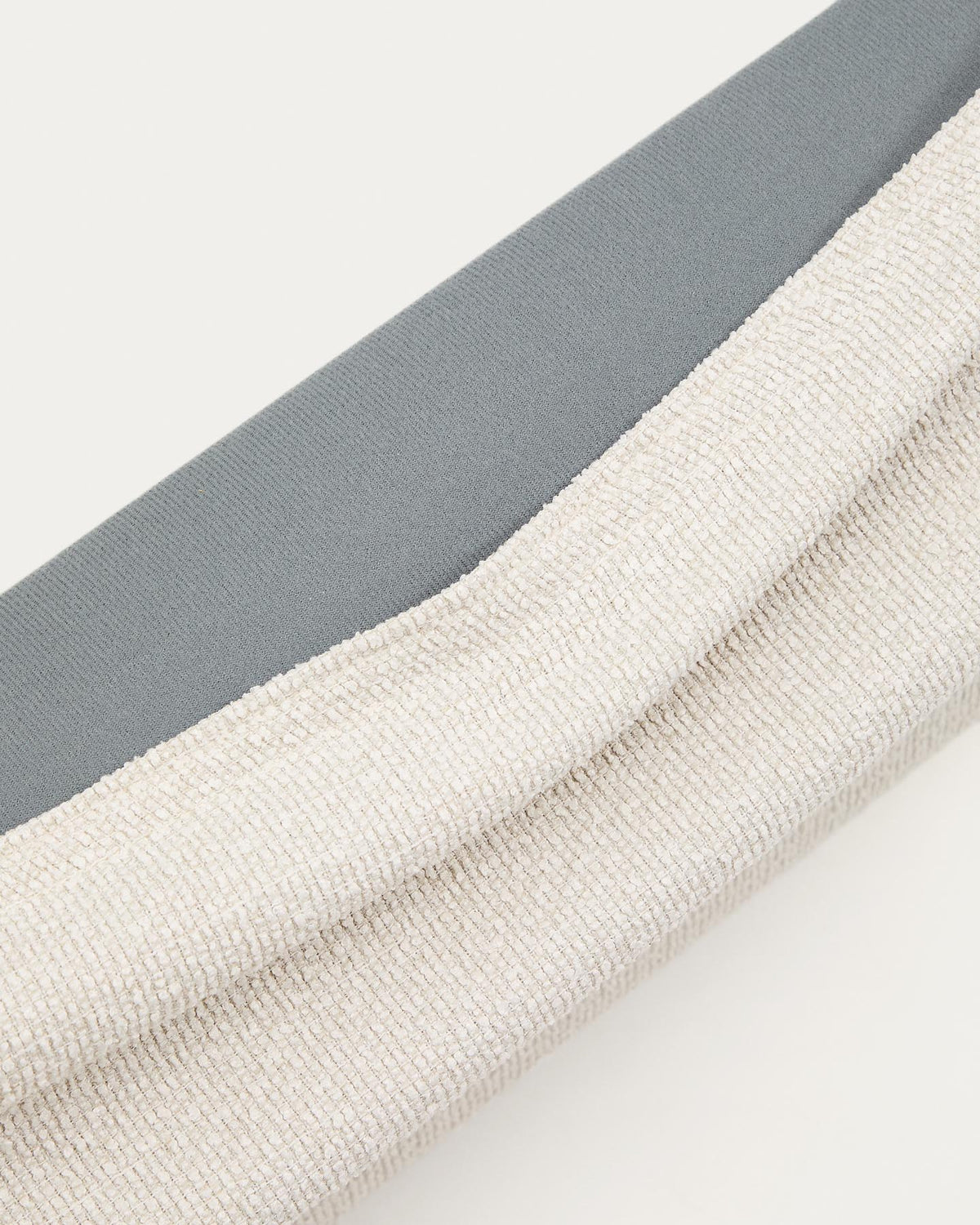 Abziehbares Bett Martina mit ecrufarbener Chenille für Matratzengrösse 90 x 200 cm FSC Mix Credit in Ecru präsentiert im Onlineshop von KAQTU Design AG. Bett ist von Kave Home