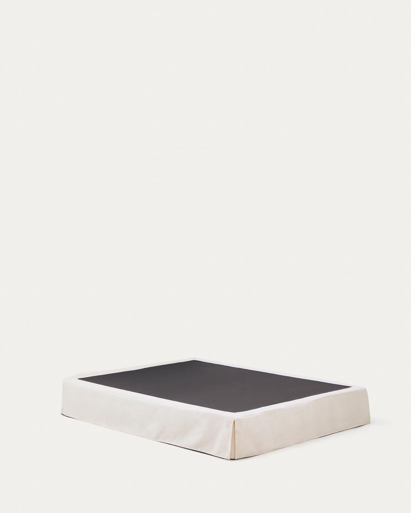 Bettrahmenbezug Jaira aus weißer Chenille für Betten von 160 x 200 cm in präsentiert im Onlineshop von KAQTU Design AG. Zubehör Bett ist von Kave Home