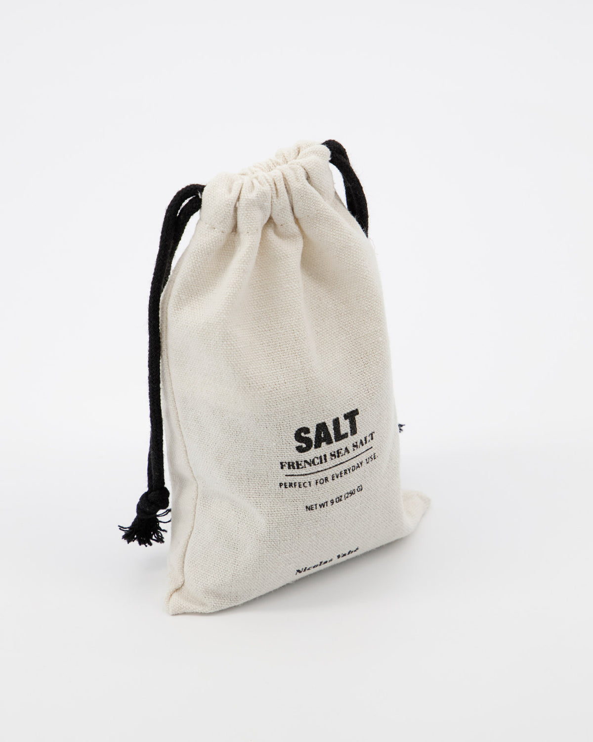 Flacher Salzbeutel «Bag» mit französischem Meersalz von Nicolas Vahé