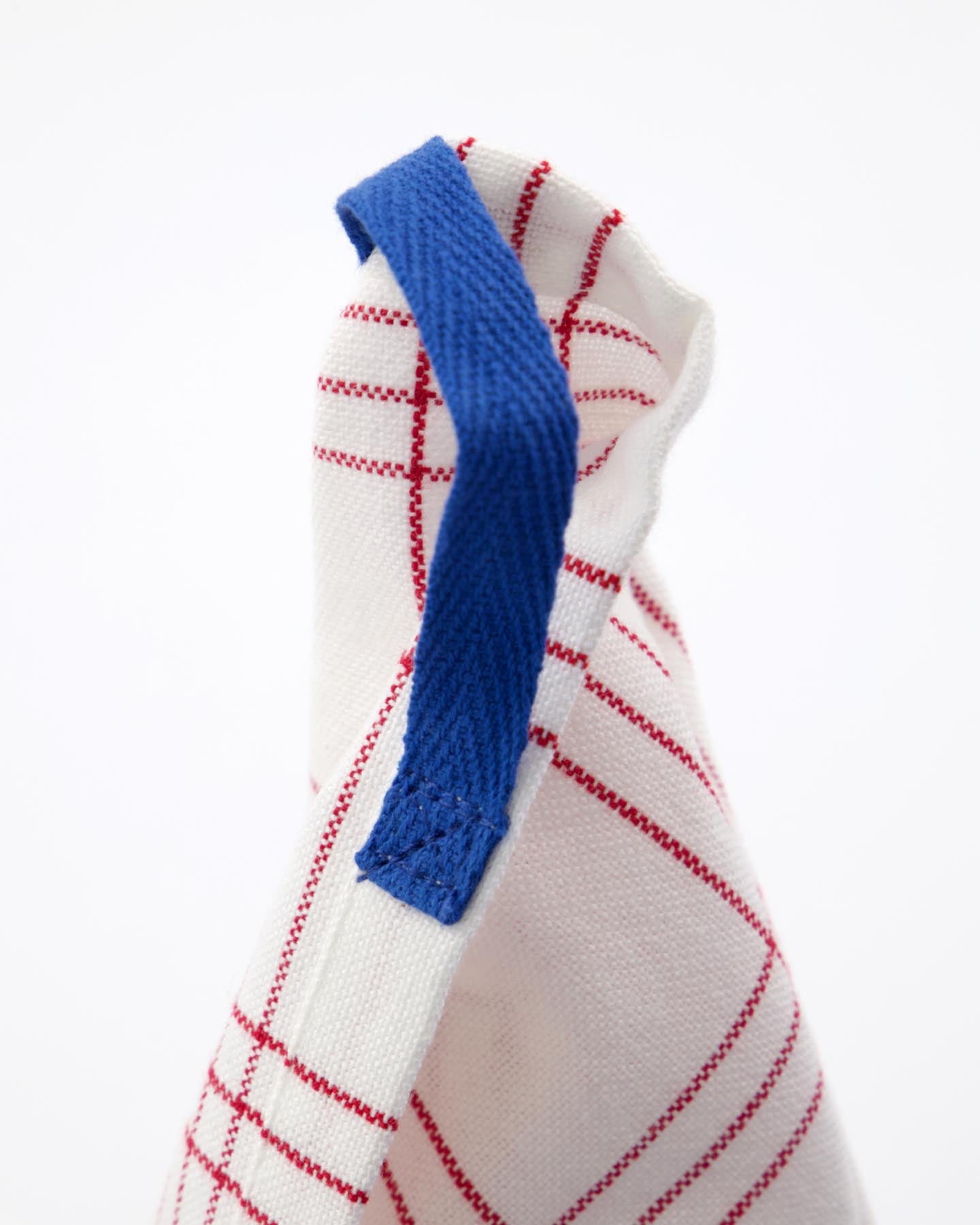 Verleihen Sie Ihrer Küche mit den hochwertigen Geschirrhandtüchern NVChef in Rot-Weiß von Nicolas Vahé einen Hauch von Eleganz und Funktionalität.