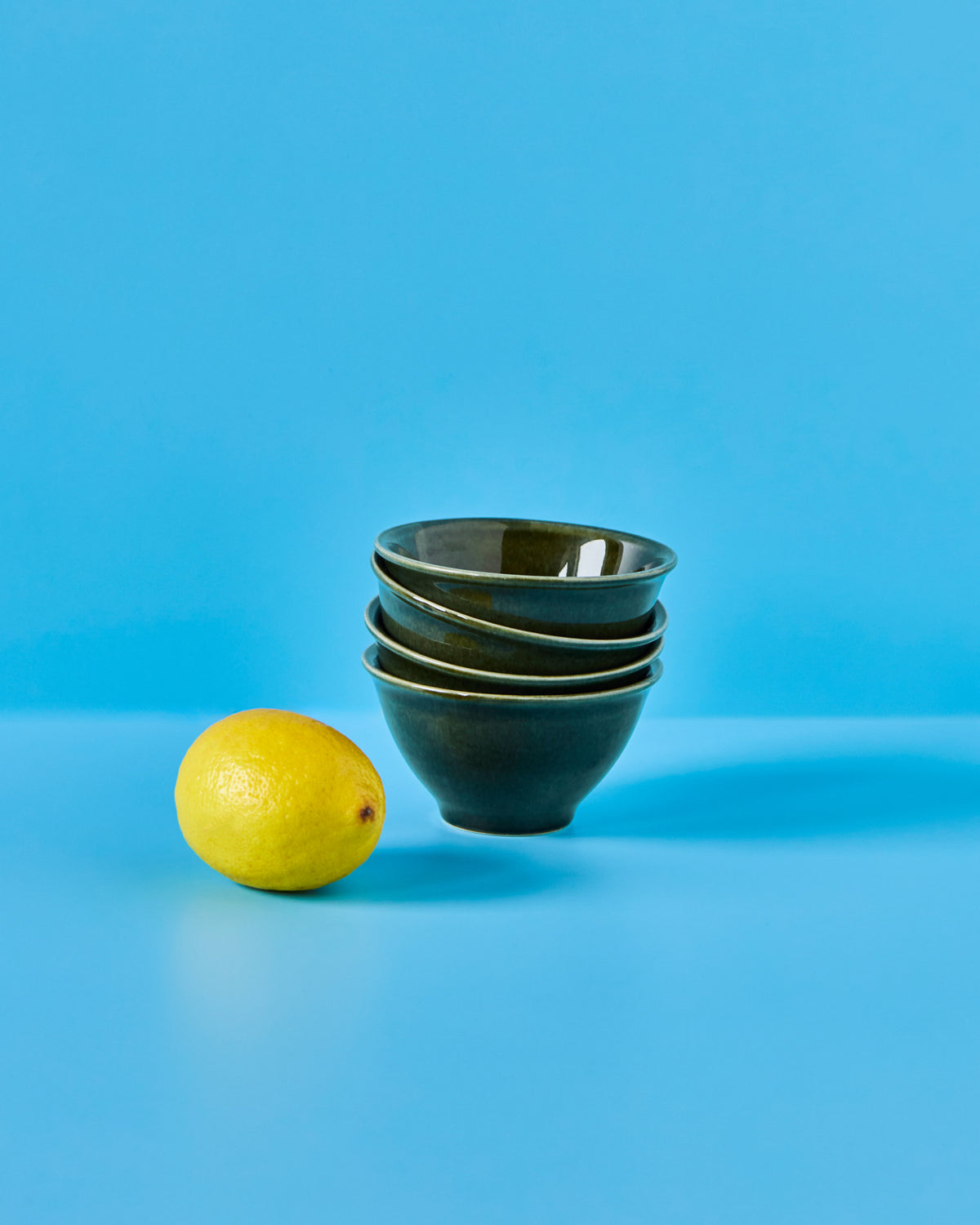 Schalen, NVHala, Grün in Grün präsentiert im Onlineshop von KAQTU Design AG. Schale ist von Nicolas Vahé