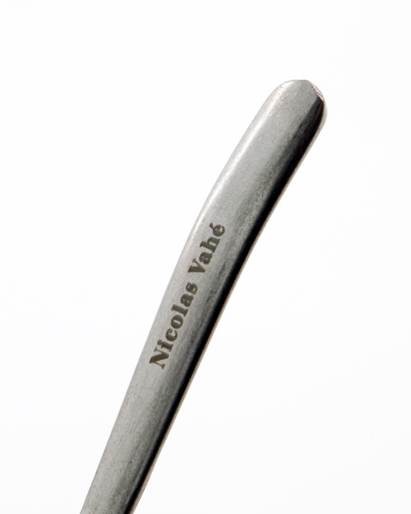 Genießen Sie stilvolle Momente mit den Kuchengabeln NVCake von Nicolas Vahé im Antiksilber-Finish – perfekt für jeden Anlass!