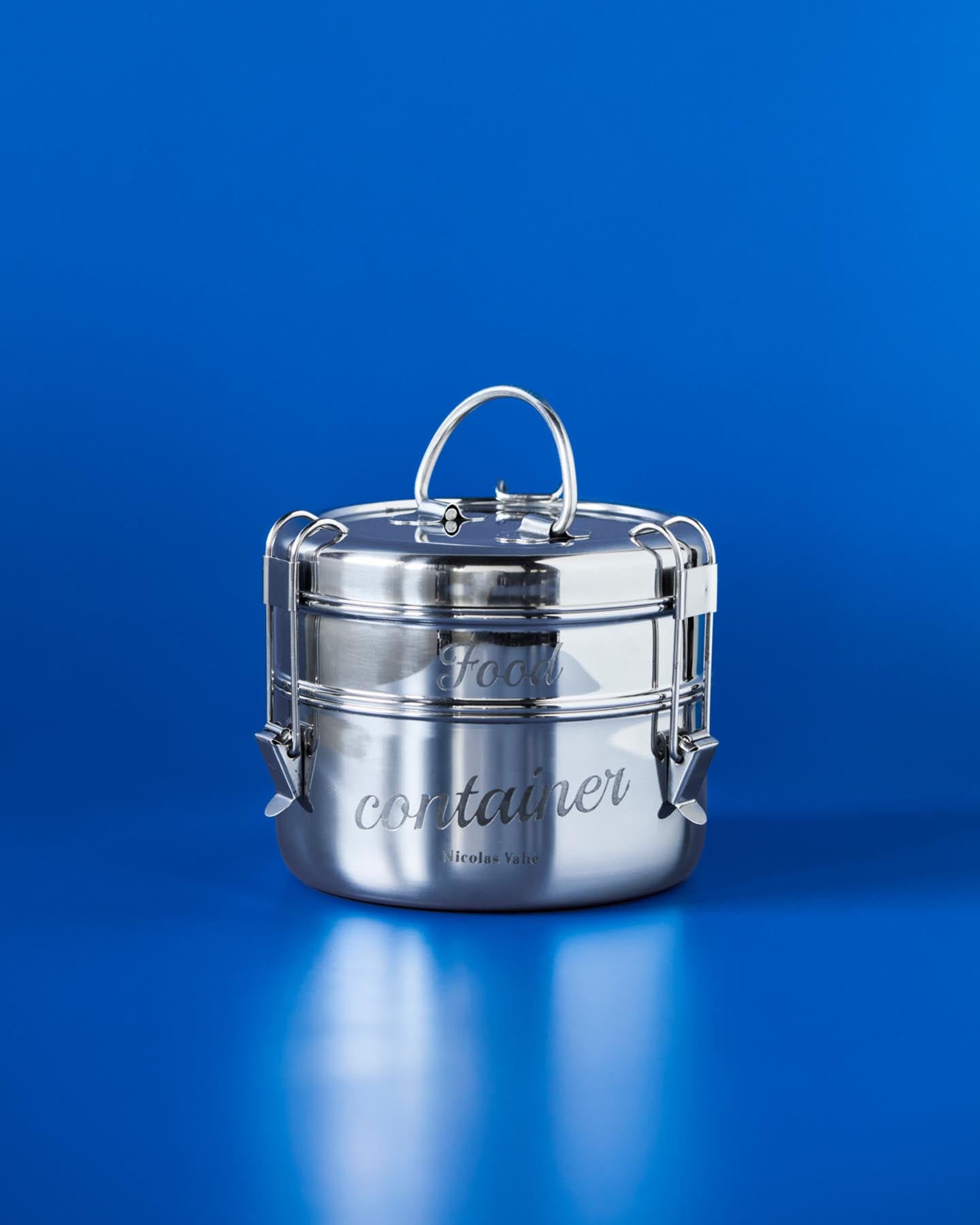 Eleganter NVContainer von Nicolas Vahé in edlem Silber-Finish – ideal für stilvolle Aufbewahrung und Transport Ihrer Speisen.