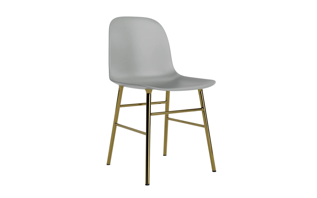 Form Stuhl in Grau präsentiert im Onlineshop von KAQTU Design AG. Stuhl ist von Normann Copenhagen