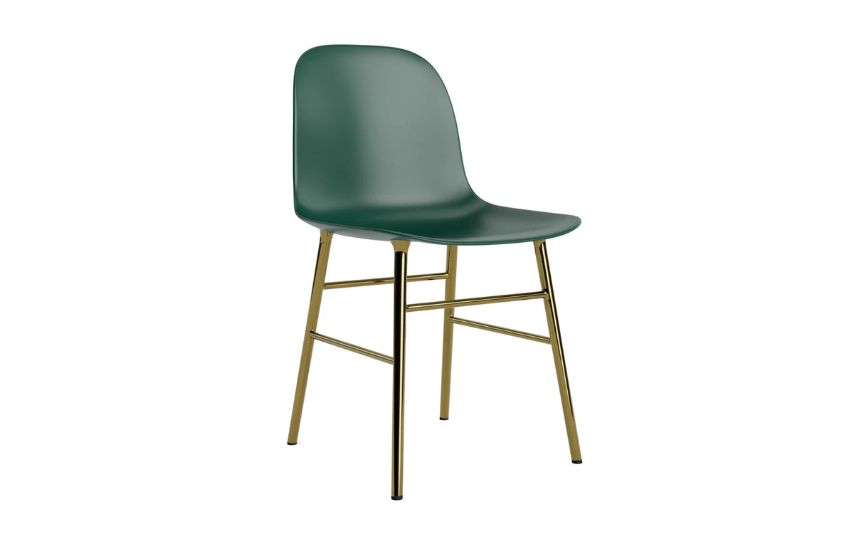 Form Stuhl in Grün präsentiert im Onlineshop von KAQTU Design AG. Stuhl ist von Normann Copenhagen