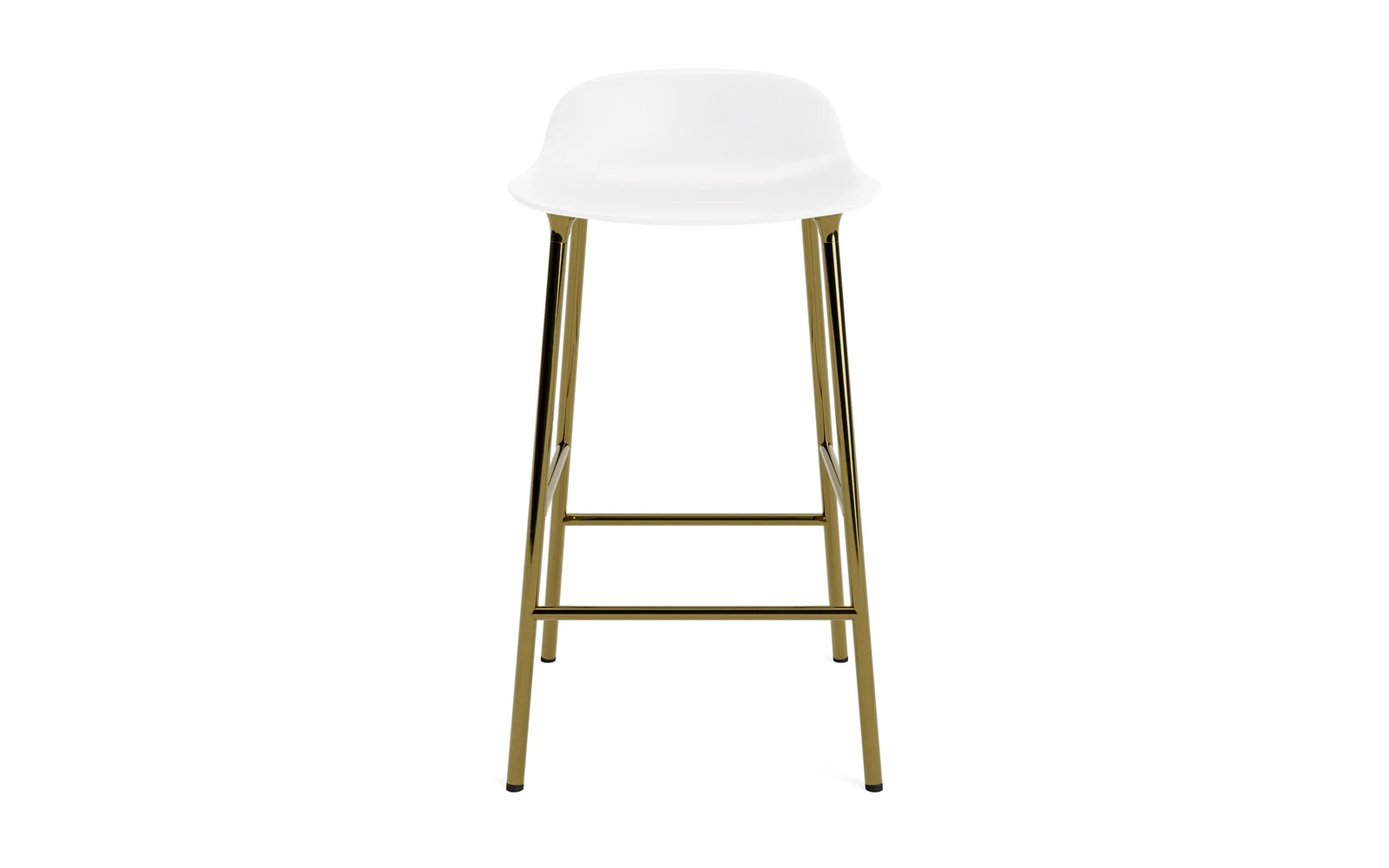 Erleben Sie den Form Barhocker von Normann Copenhagen – ein elegantes Möbelstück, das modernes Design mit optimalem Komfort vereint.