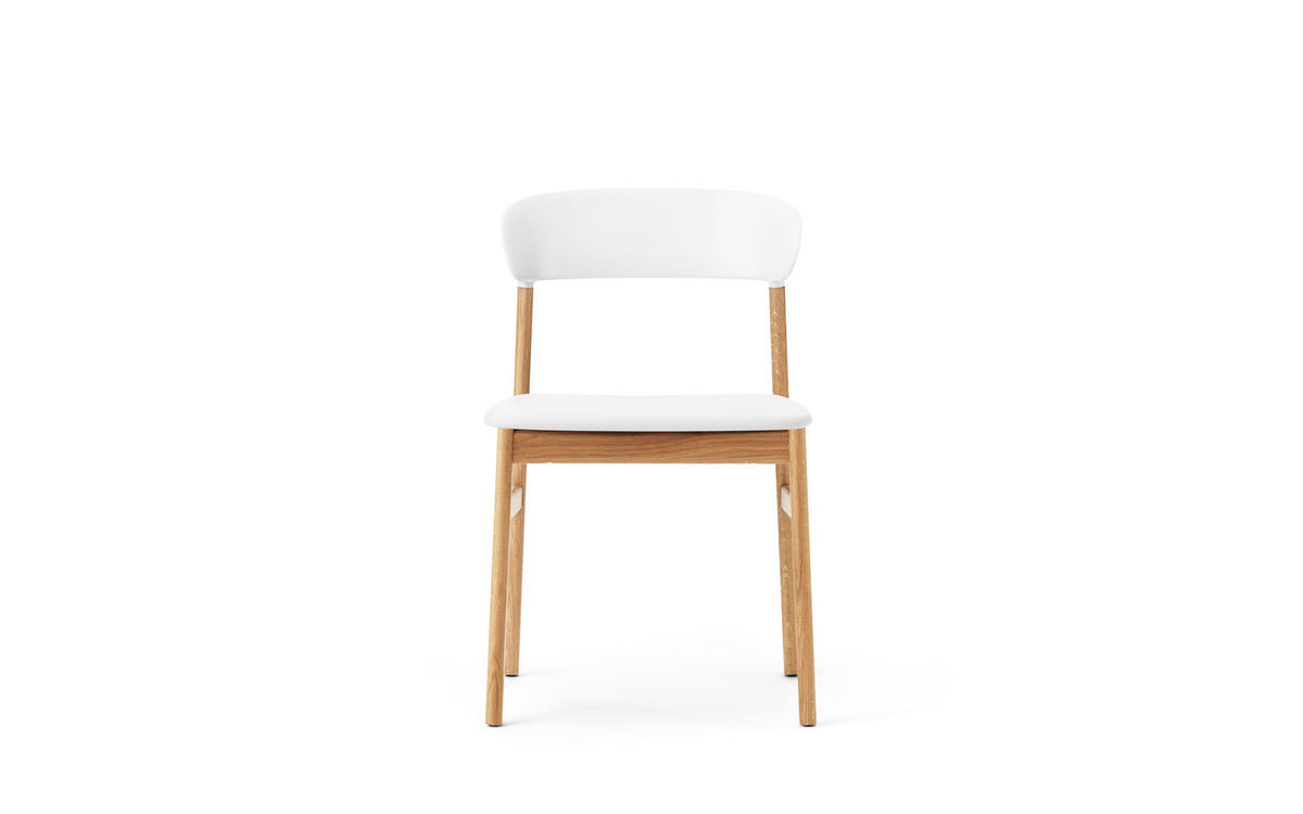 Herit Stuhl in Spectrum Leder weiss präsentiert im Onlineshop von KAQTU Design AG. Stuhl ist von Normann Copenhagen