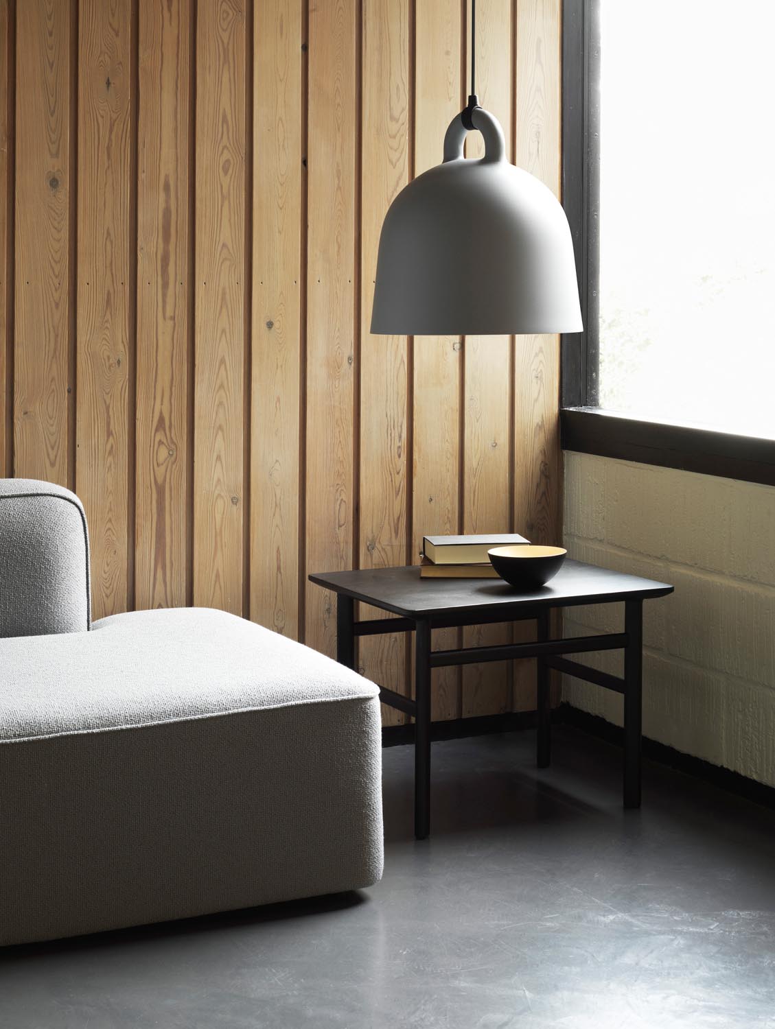 Grow Couchtisch in Schwarze Eiche präsentiert im Onlineshop von KAQTU Design AG. Couchtisch ist von Normann Copenhagen