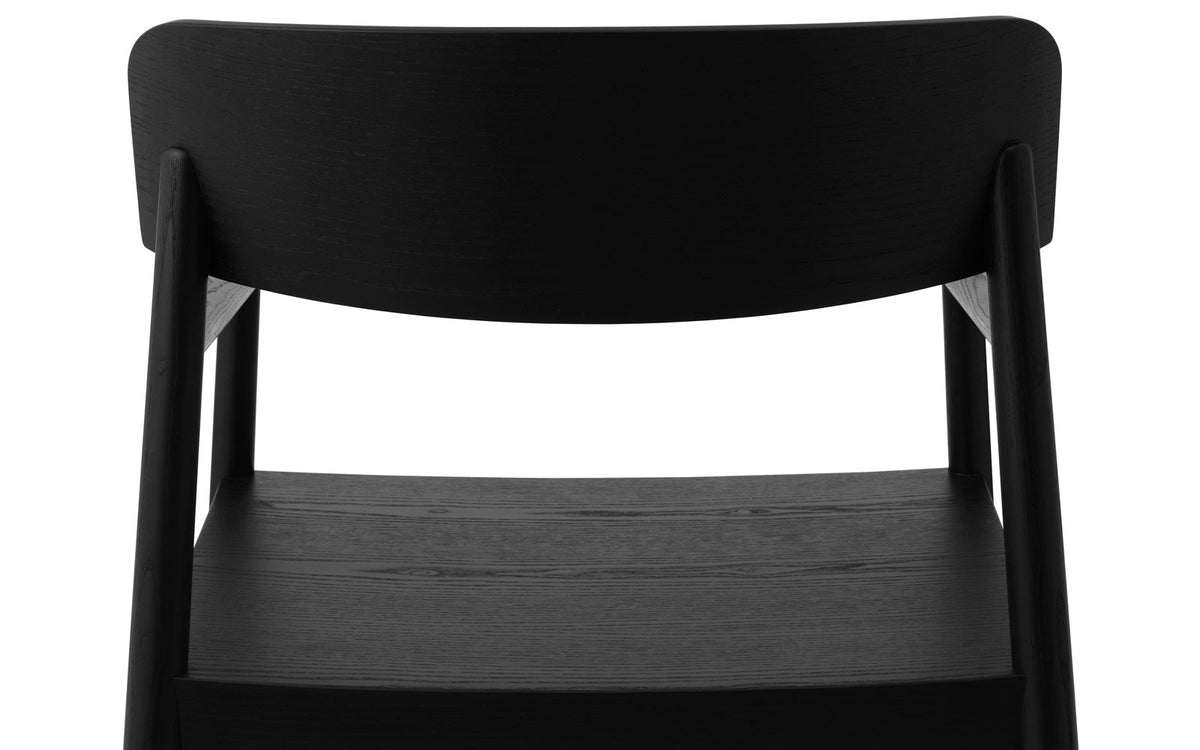 Timb Loungesessel in Schwarz präsentiert im Onlineshop von KAQTU Design AG. Sessel ist von Normann Copenhagen