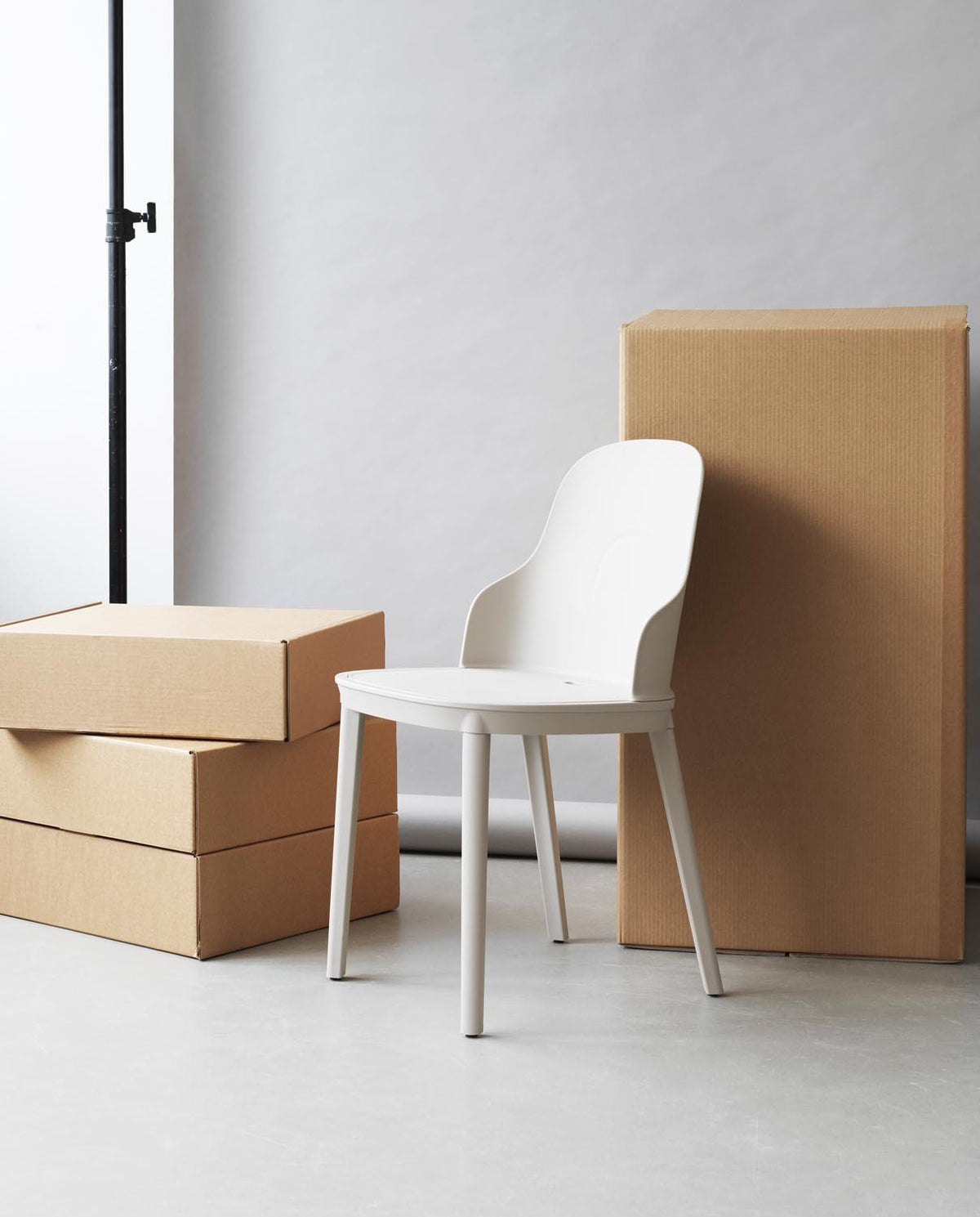 Allez Stuhl in Weiss präsentiert im Onlineshop von KAQTU Design AG. Stuhl ist von Normann Copenhagen