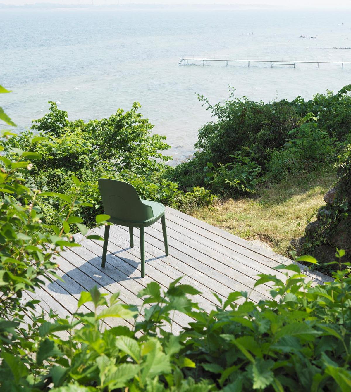 Allez Stuhl in Park grün präsentiert im Onlineshop von KAQTU Design AG. Stuhl ist von Normann Copenhagen
