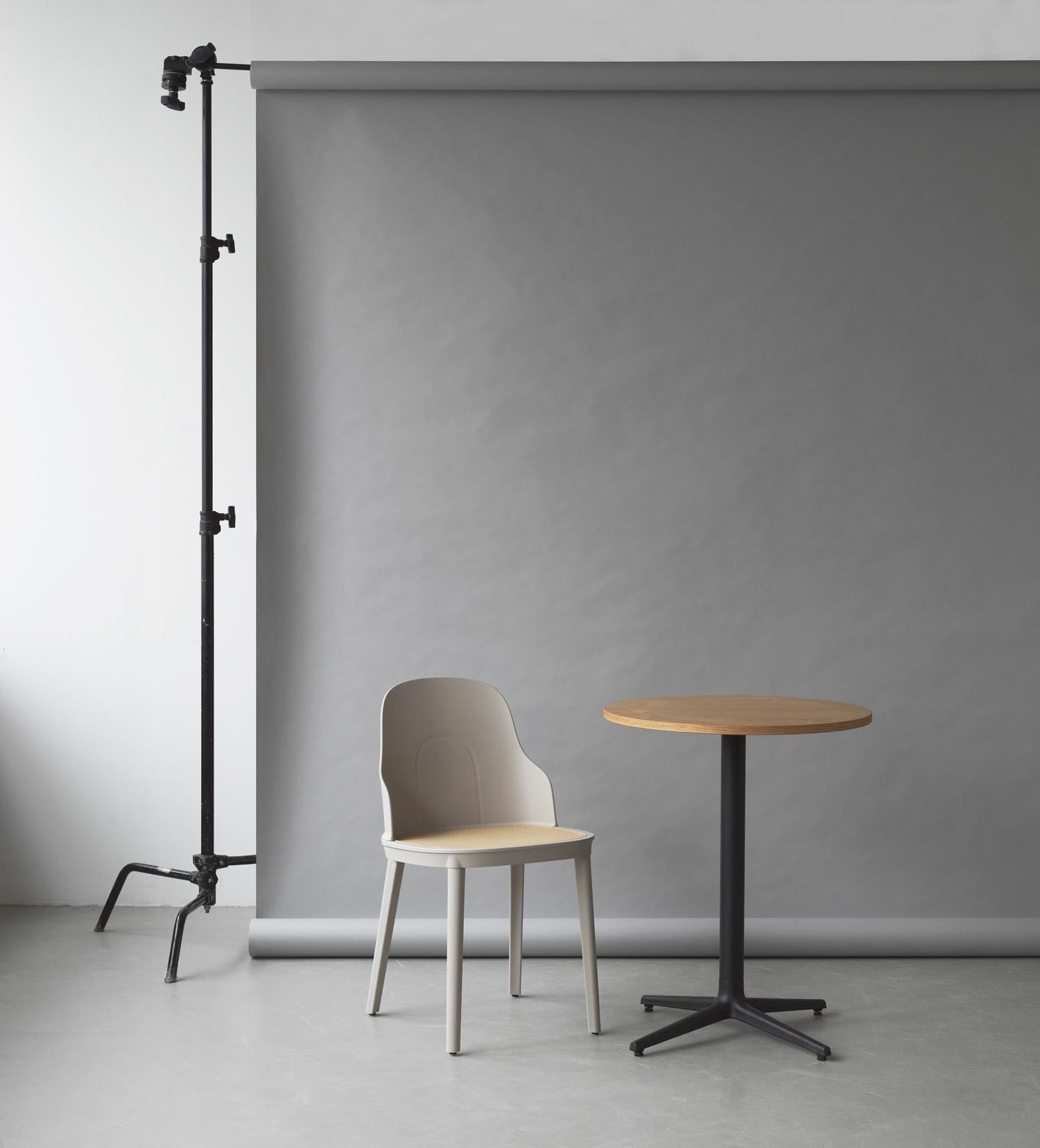 Der Allez Stuhl von Normann Copenhagen: Stilvolles skandinavisches Design trifft auf funktionale Flexibilität – ideal für jedes Zuhause.