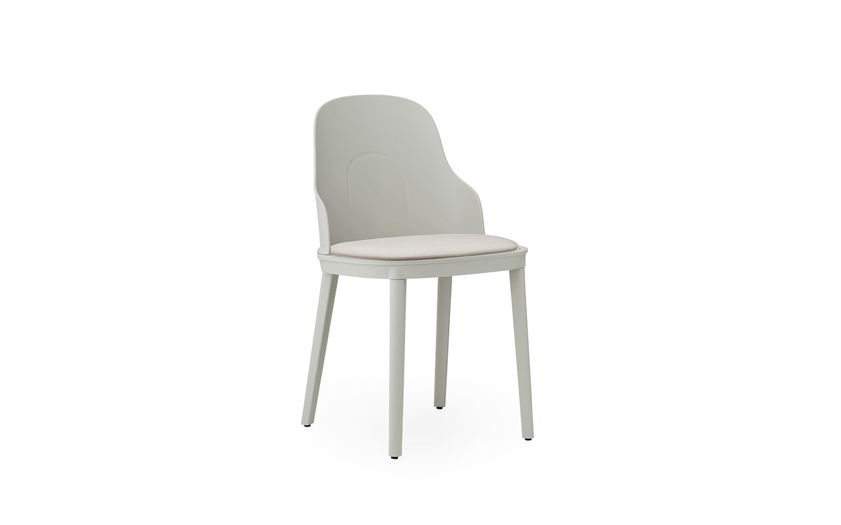 Allez Stuhl in Warmes grau präsentiert im Onlineshop von KAQTU Design AG. Stuhl ist von Normann Copenhagen